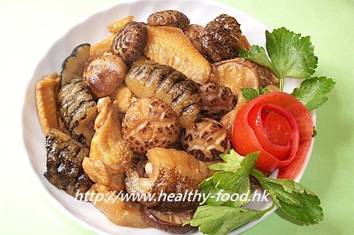 Sea Cucumber and Flower Mushroom Braised Chicken