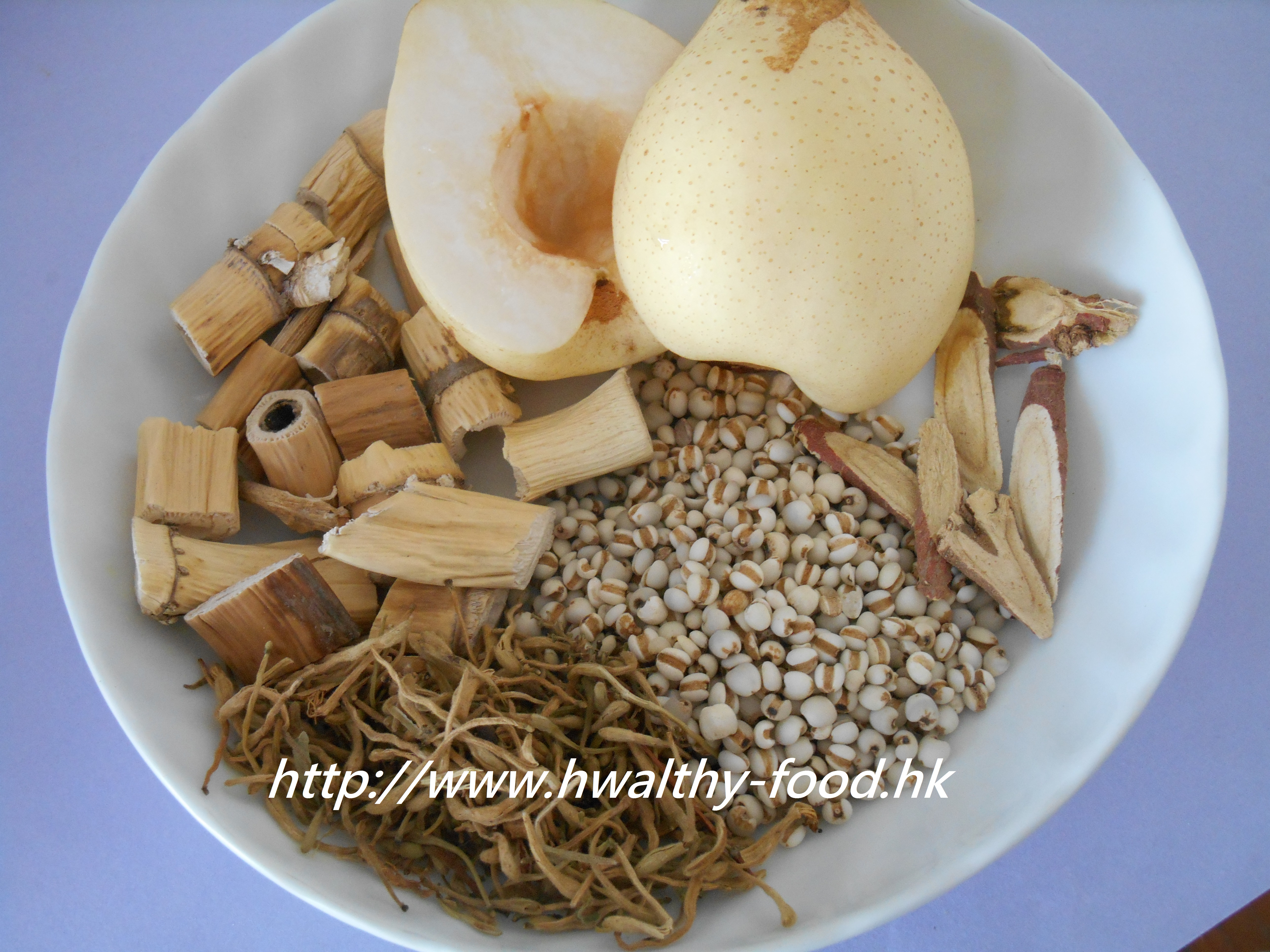 Reed Root, Barley, Honeysuckle & Pear Drink
