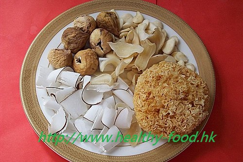 Coco de Mer, Snow Fungus, and Lily Bulb Soup (Hai Di Ye Xue Er Bai He Tang)