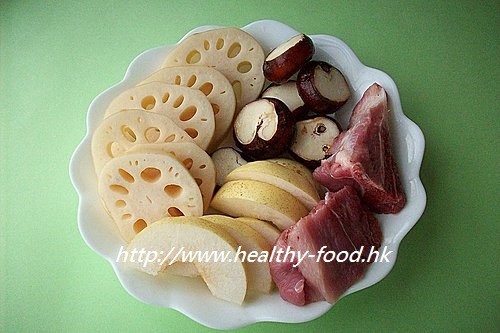 Lotus Root, Snow Pear and Water Chestnut Pork Bone Soup