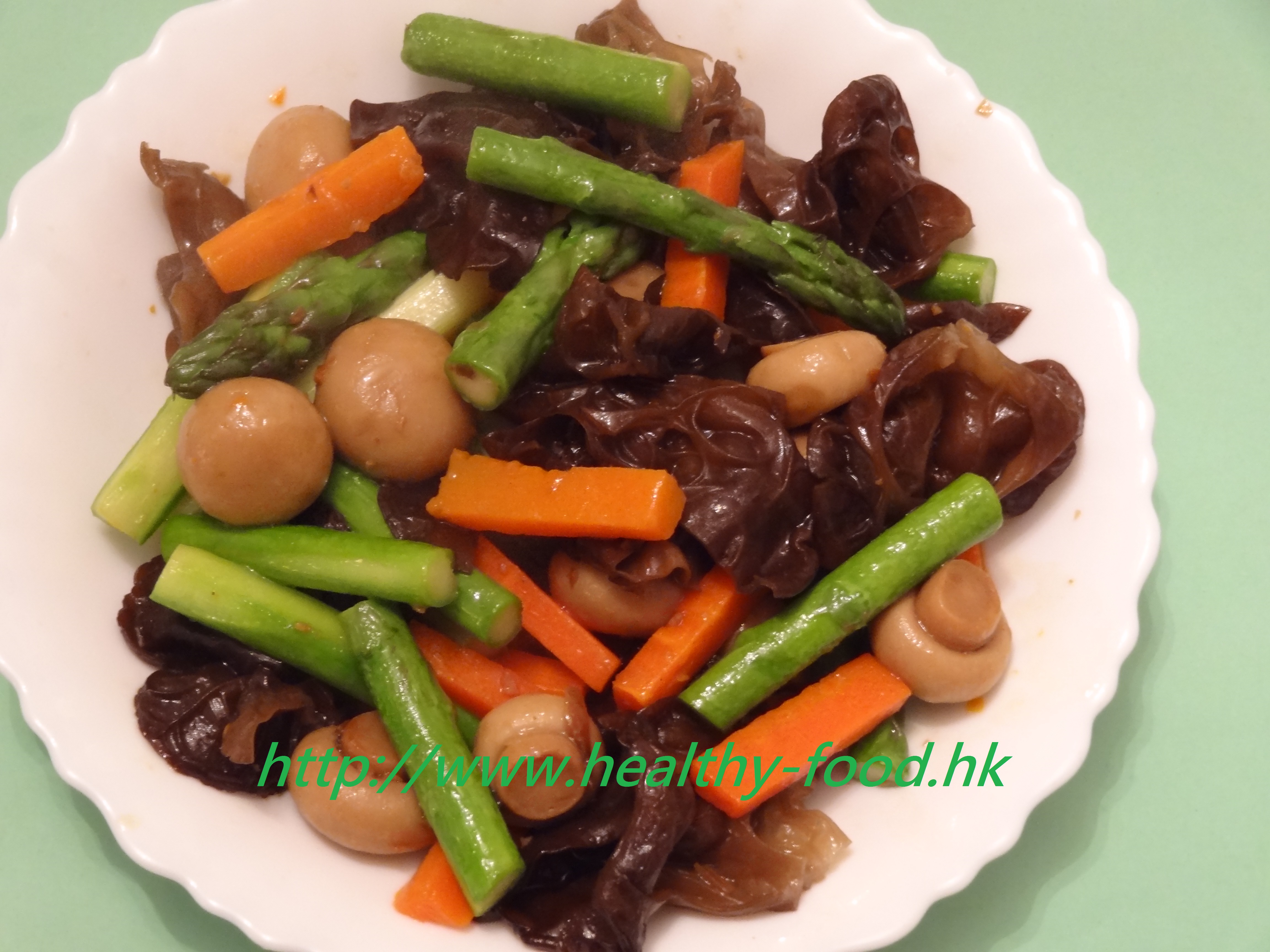 Asparagus Stir-Fry with Cloud Ear, Mushroom and Carrot