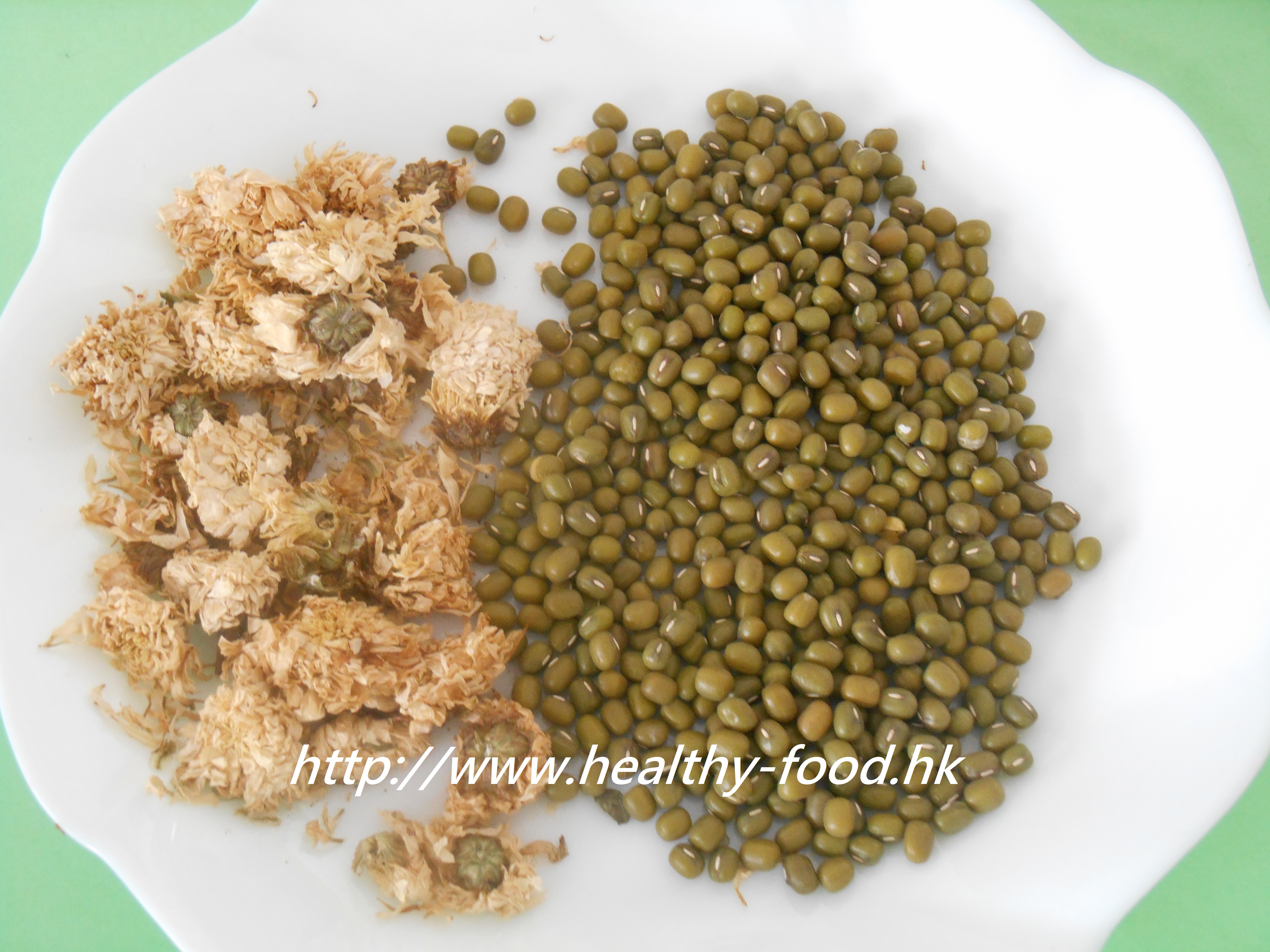 Mung Bean and Chrysanthemum Tea