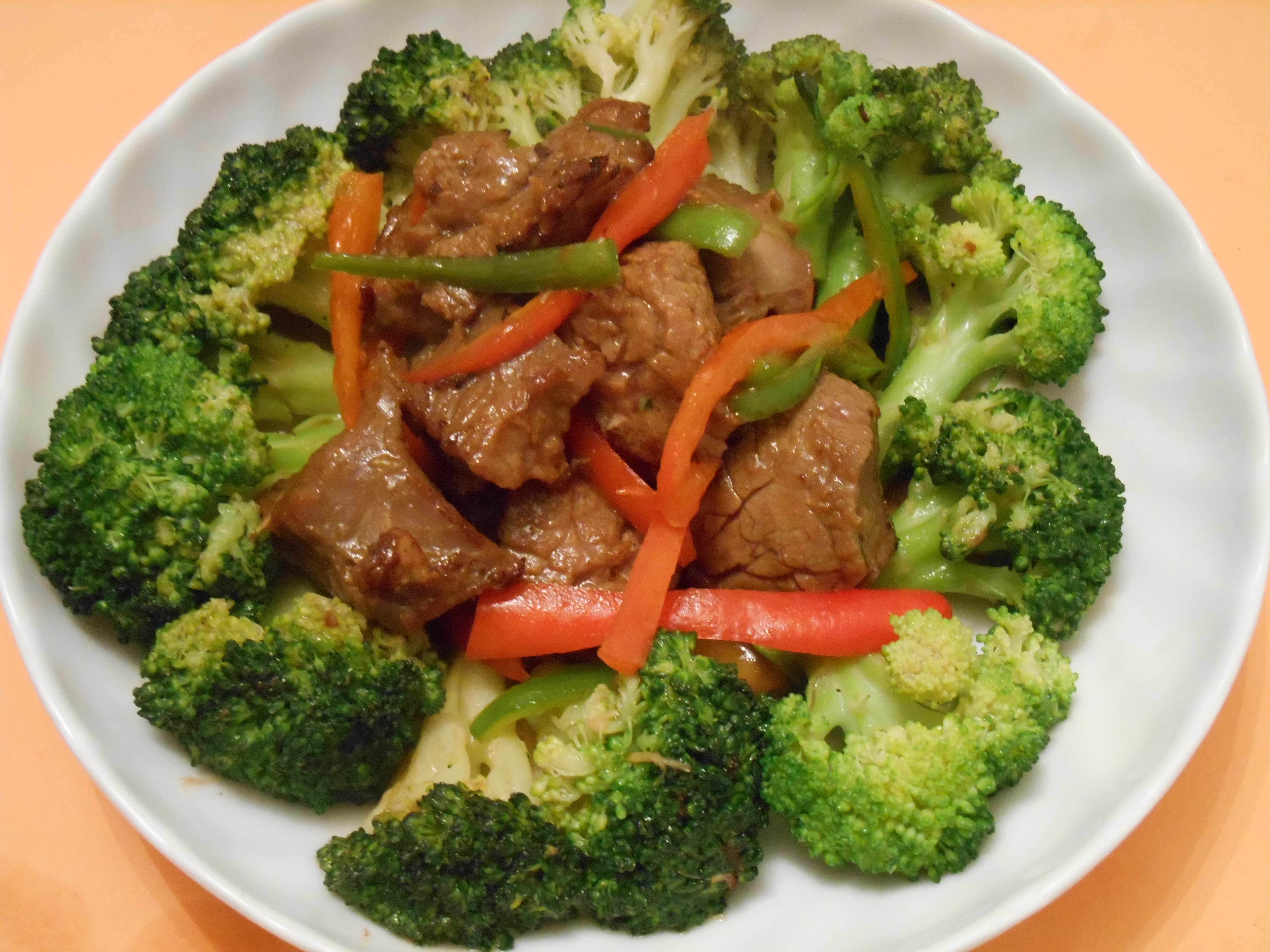 Broccoli with Beef Tenderloin