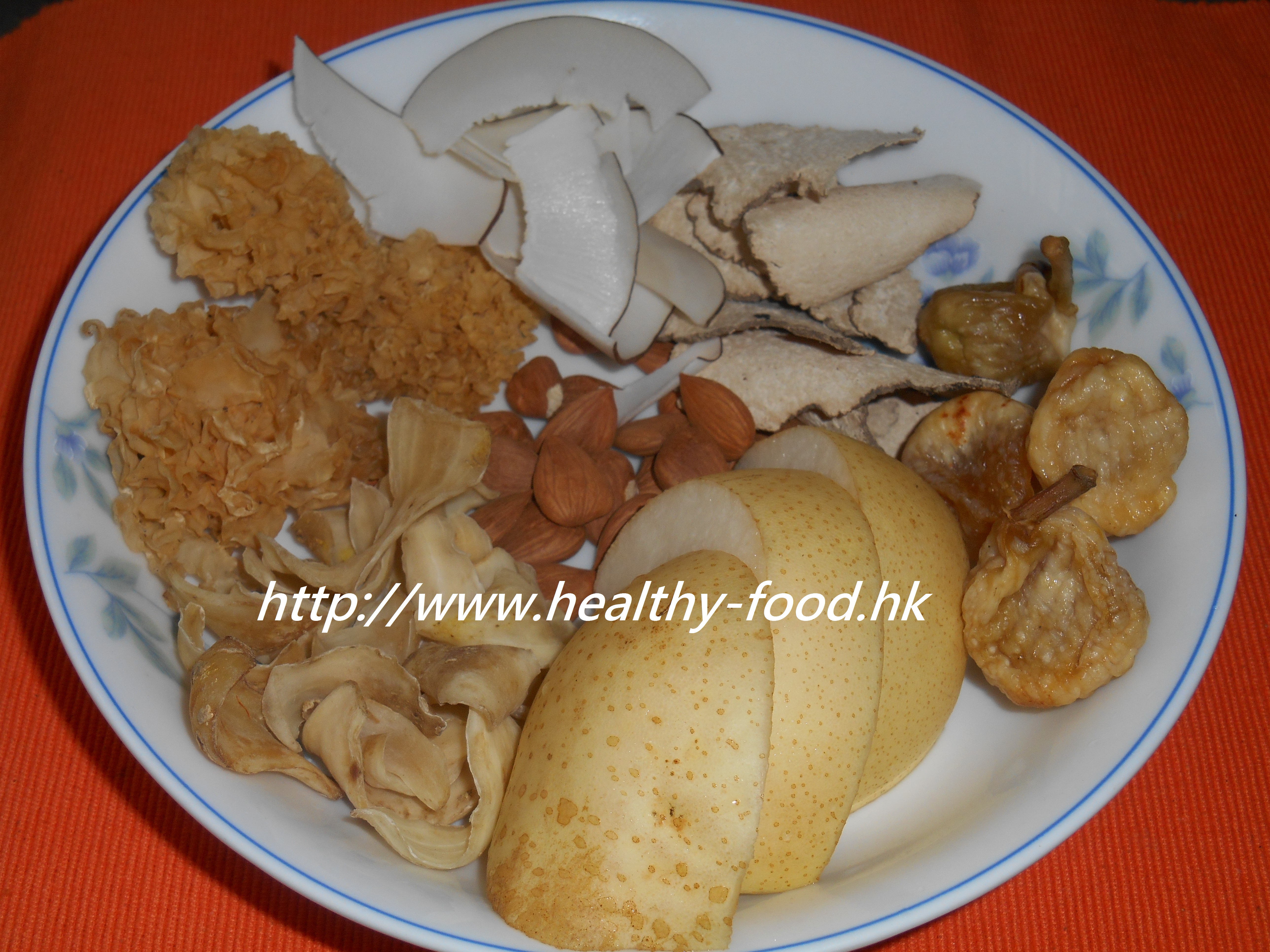 Lung-Qi Tonic Soup with African Sea Coconut, Tiger Milk Mushroom, and Snow Fungus