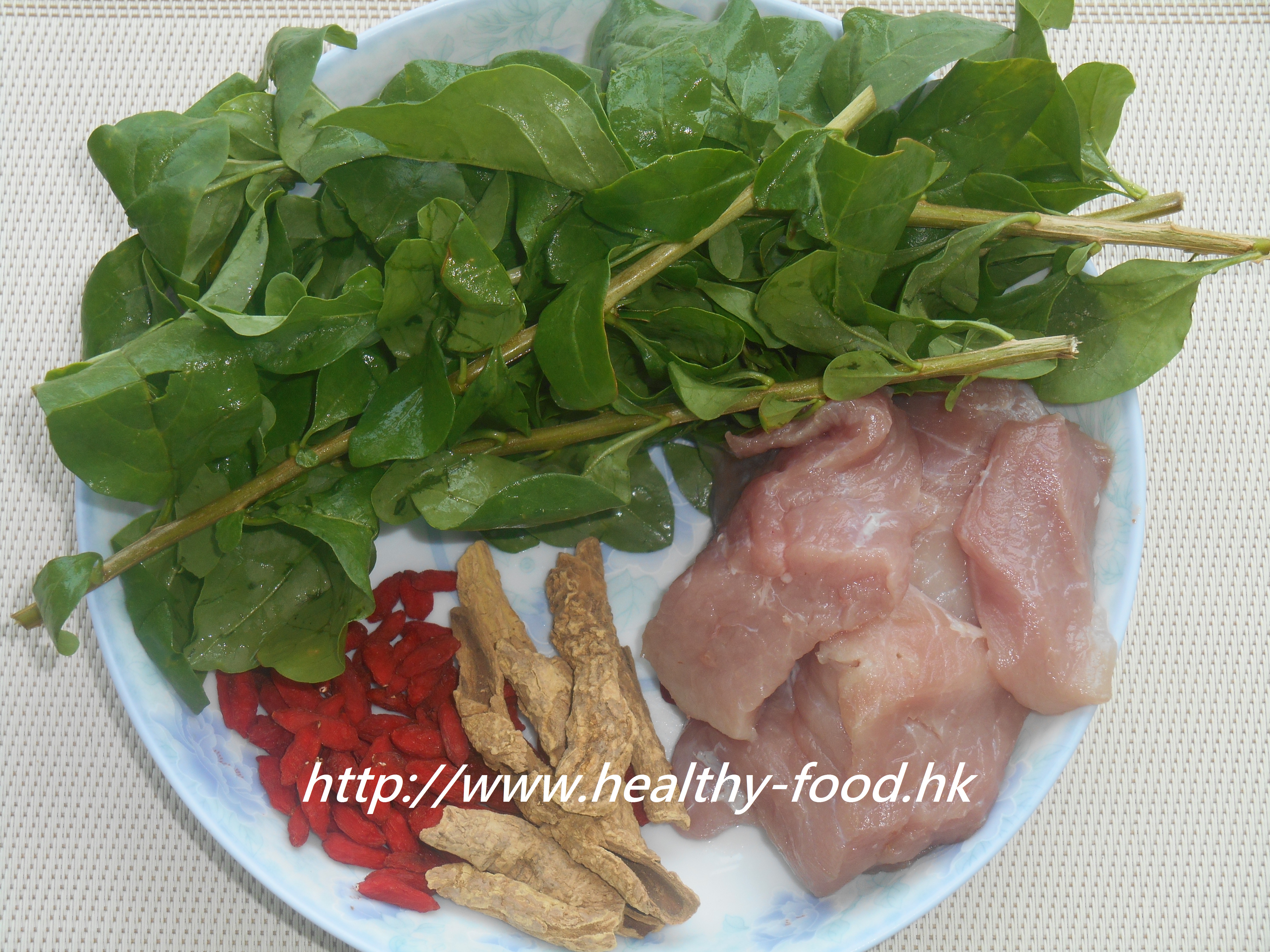 Wolfberry Leaf and Lean Pork Soup
