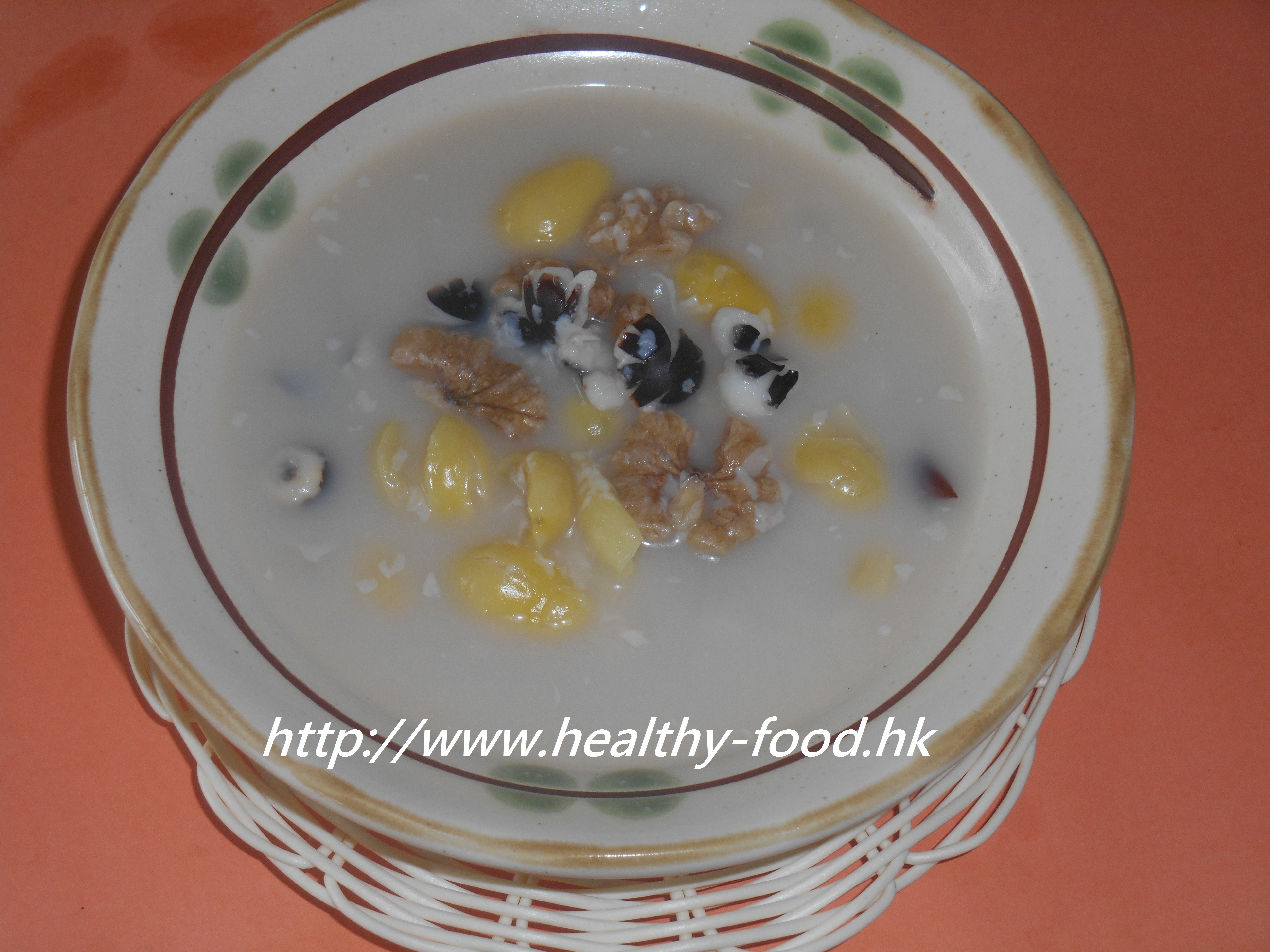 Almond Juice, Ginkgo Nut, Walnut and Euryale Soup