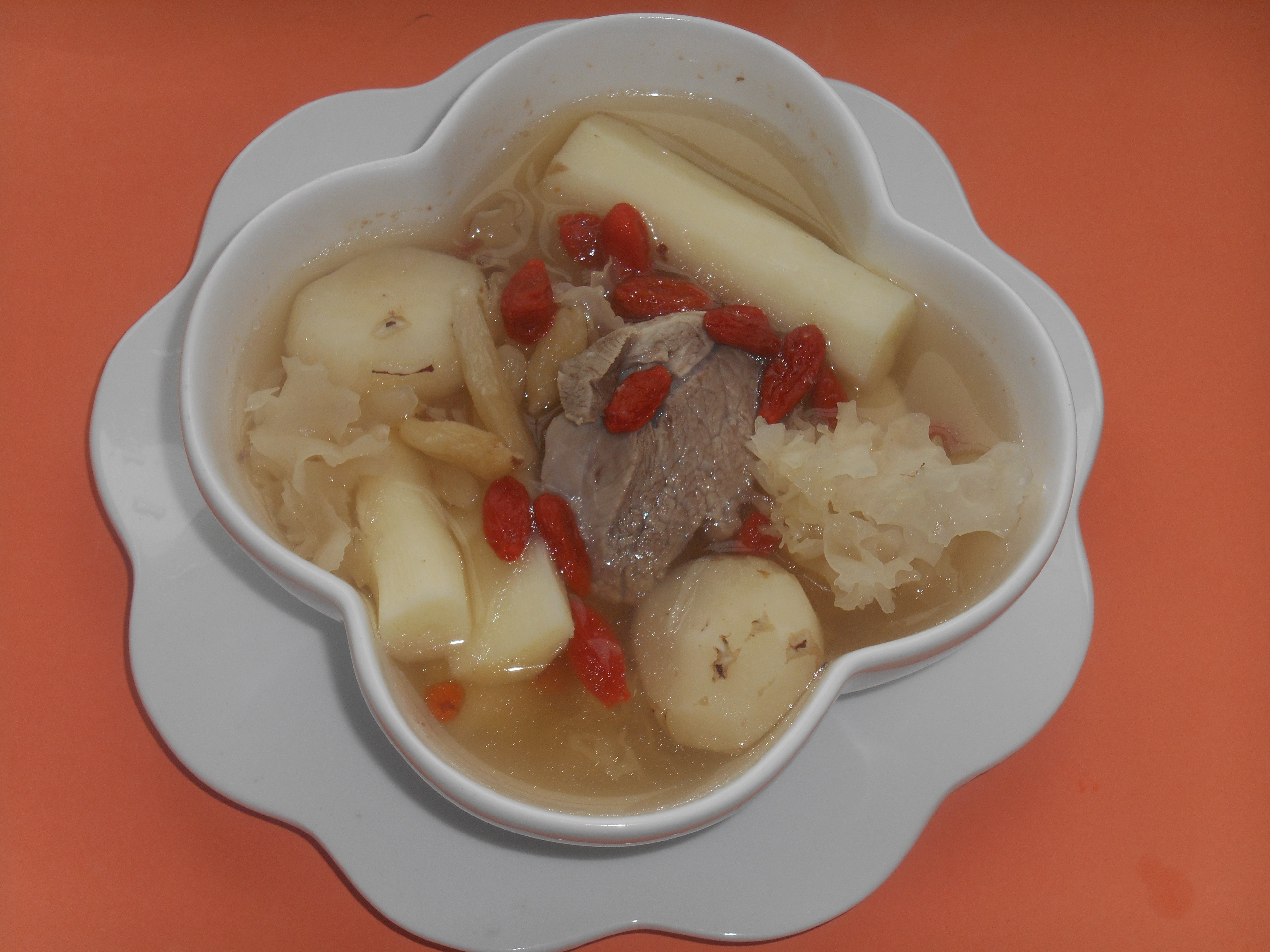 Fresh Chinese Yam, Snow Fungus, Water Chestnut and Pork Shin Soup