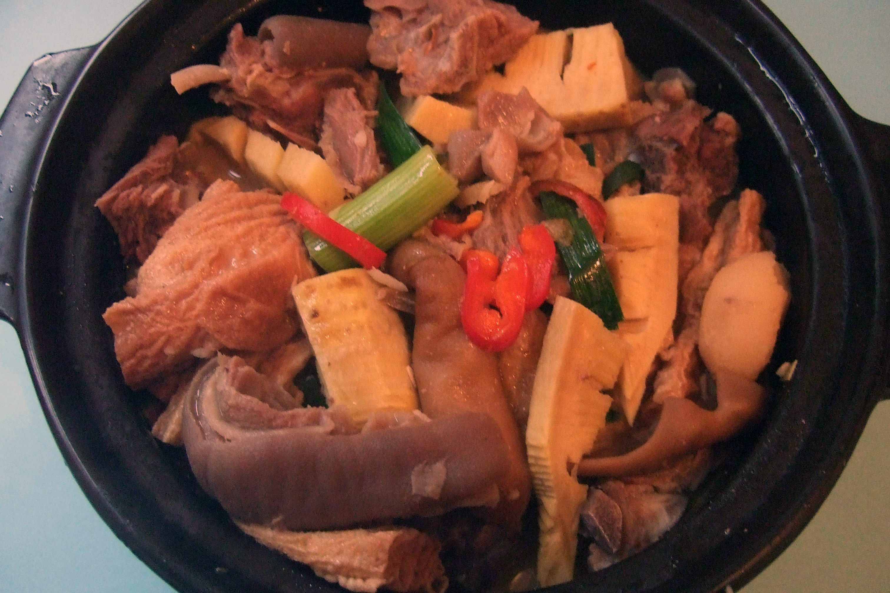 Braised Lamb and Fried Tofu Stick Claypot