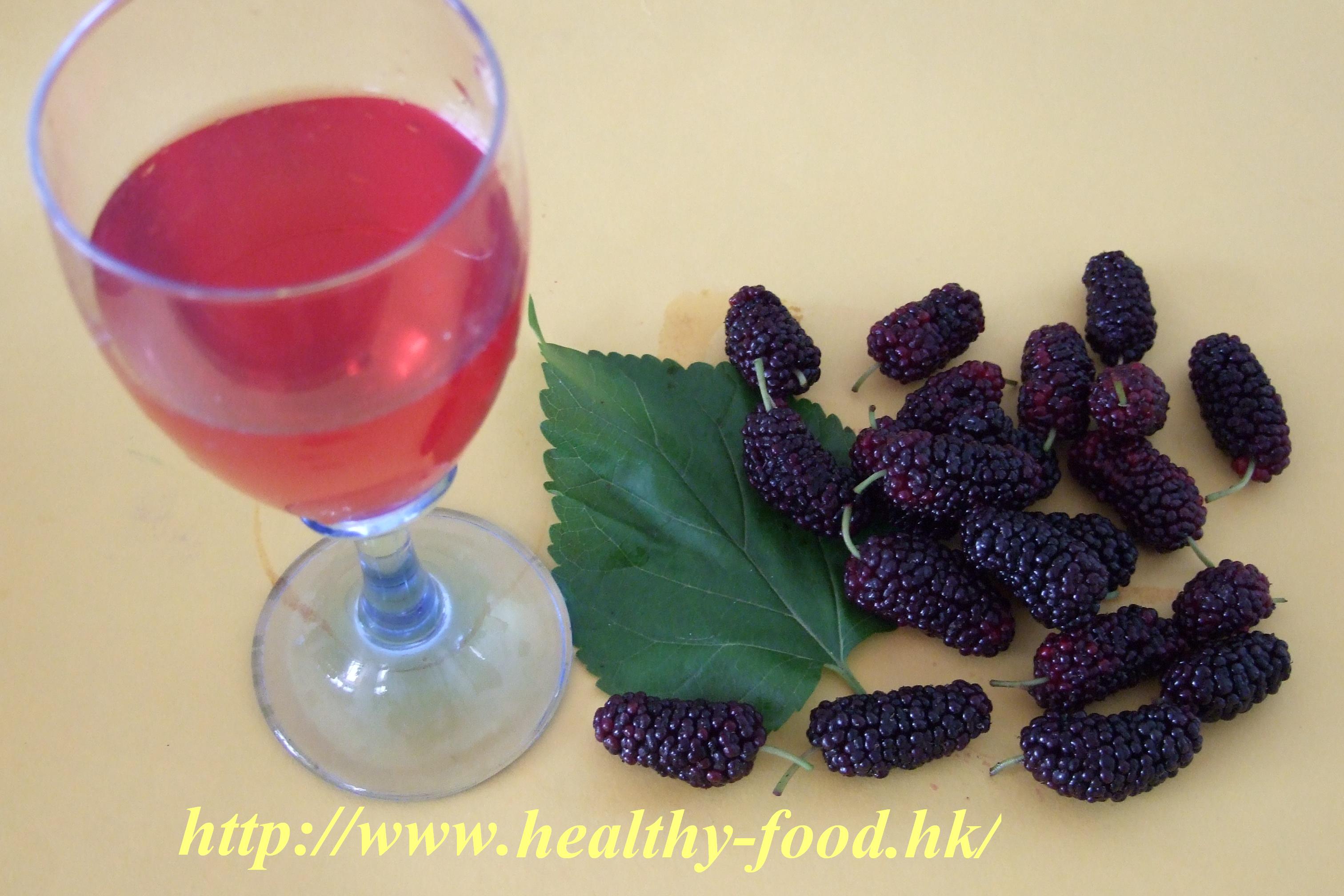 Fresh Mulberry Infused Wine