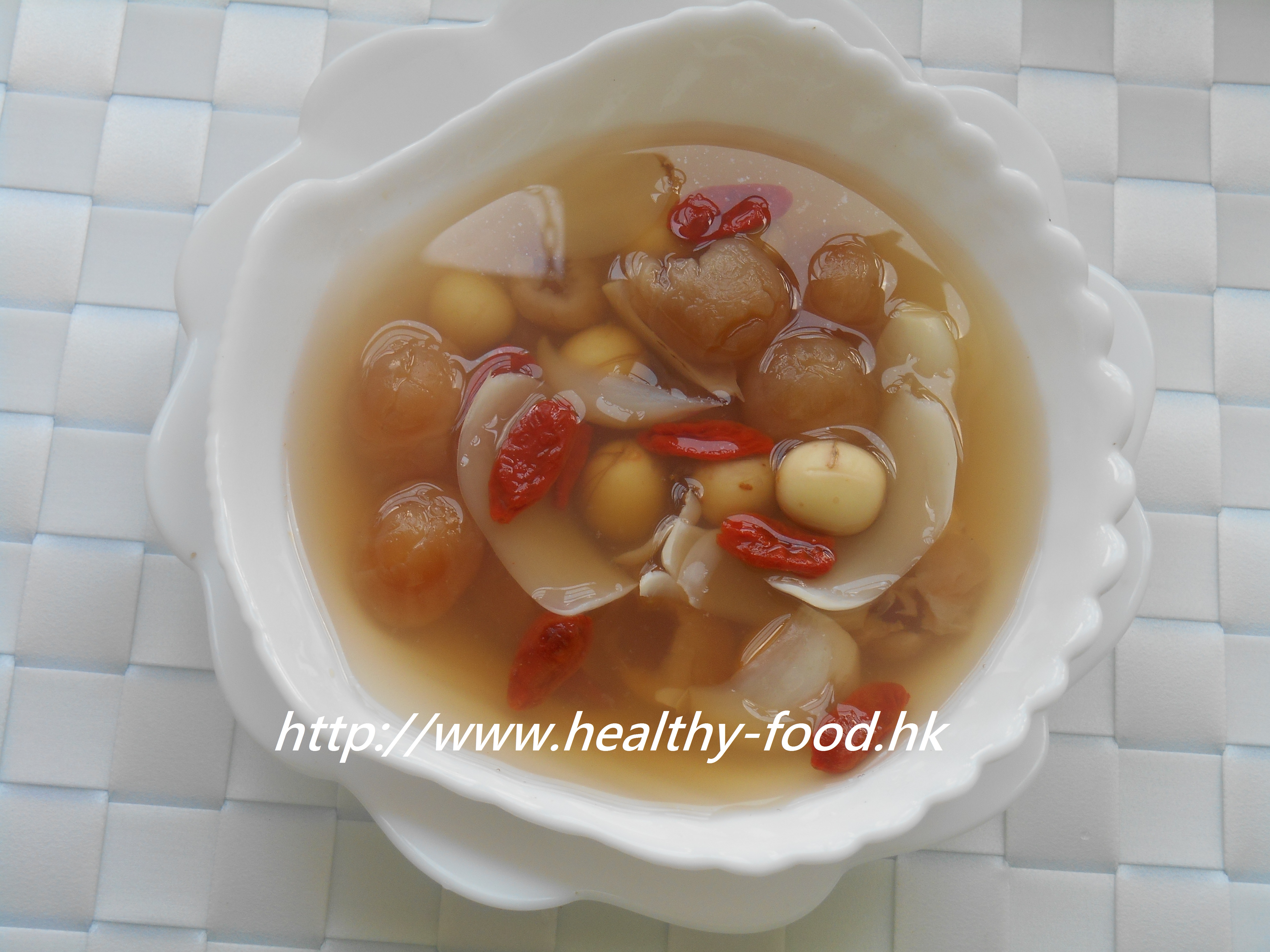 Fresh Lotus Seed, Lily Bulb, Longan and Goji Berry Soup