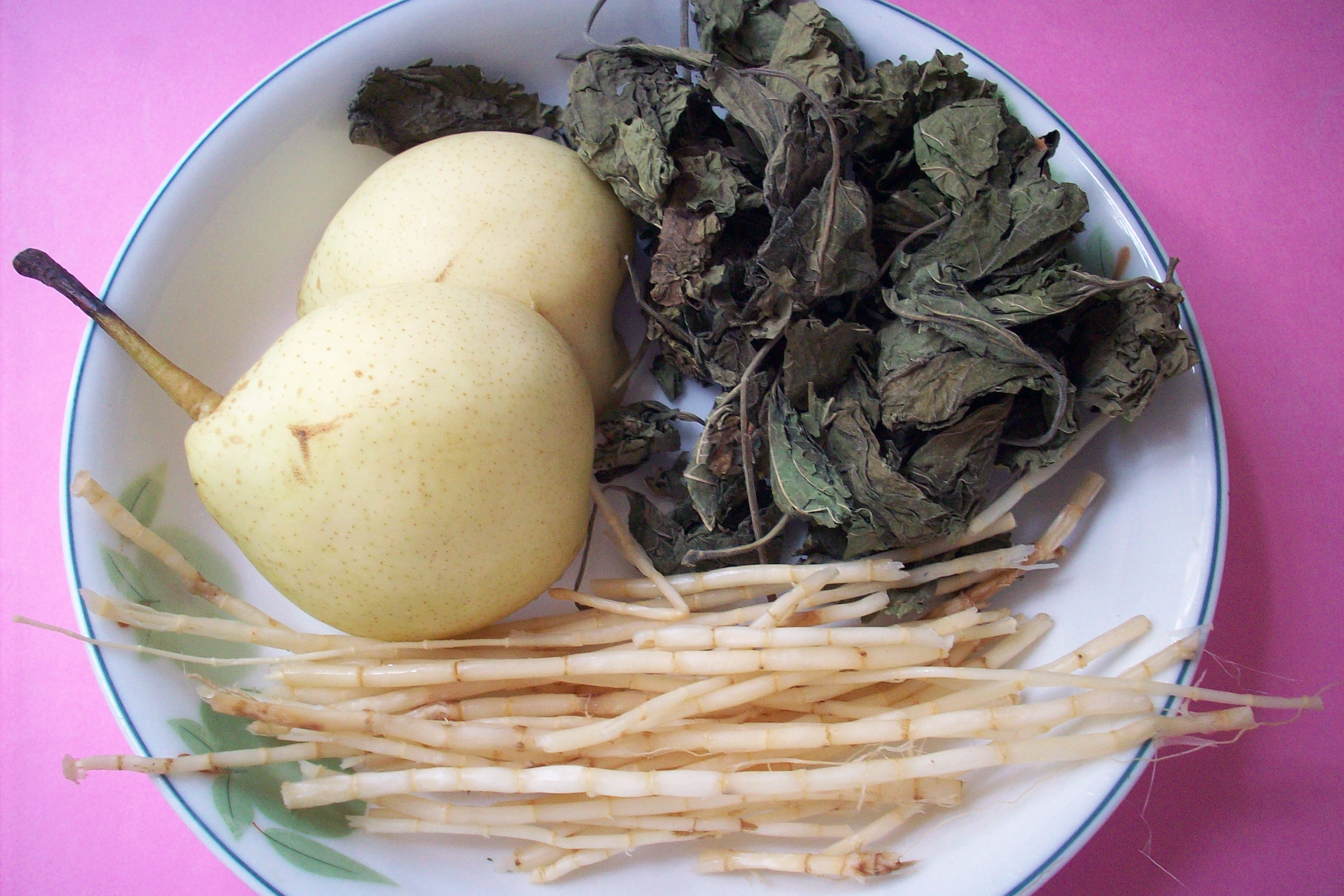 Snow Pear and Cogongrass Root Soup