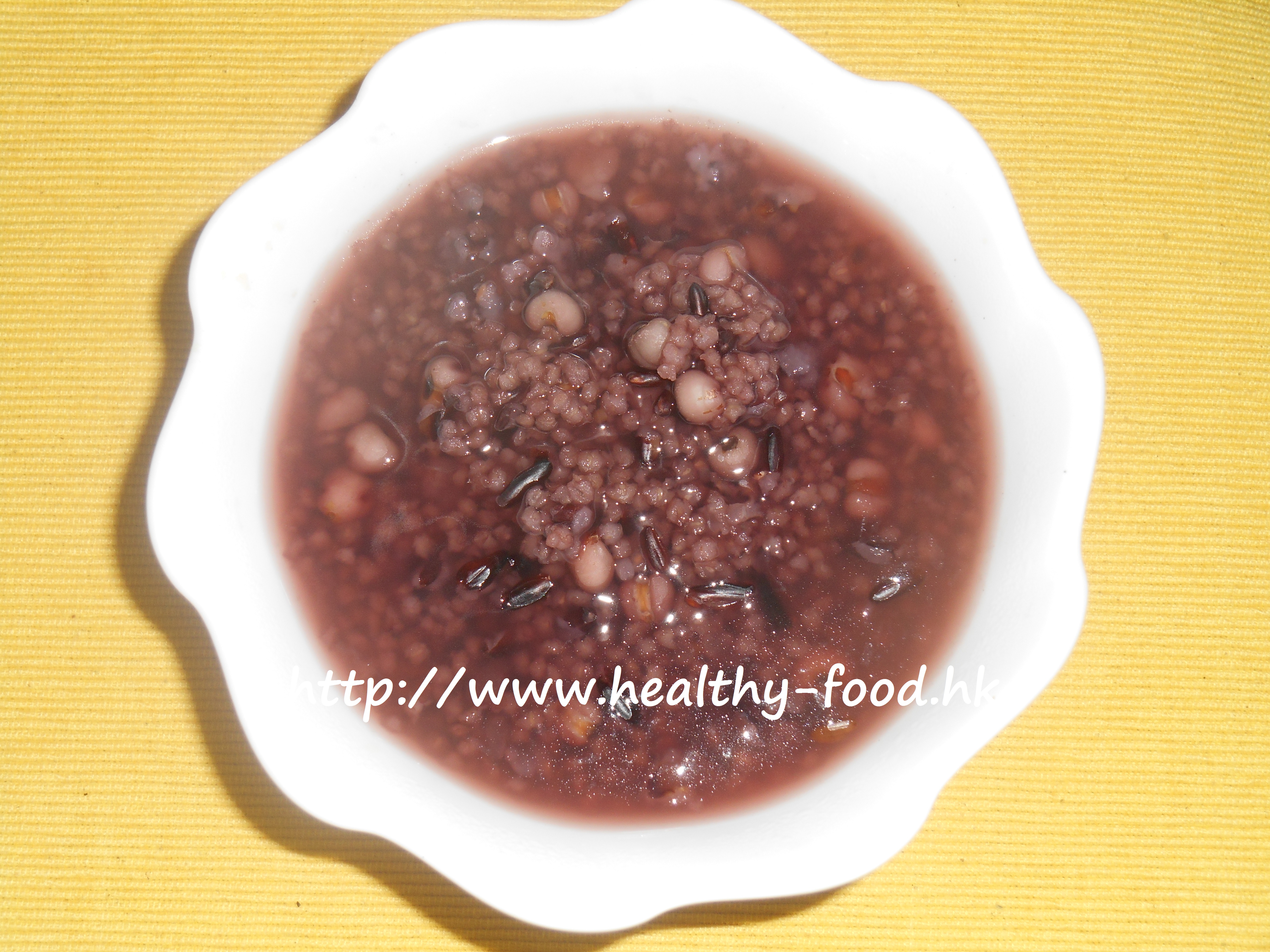 Millet, Black Glutinous Rice and Coix Seed Porridge (San Mi Zhou)