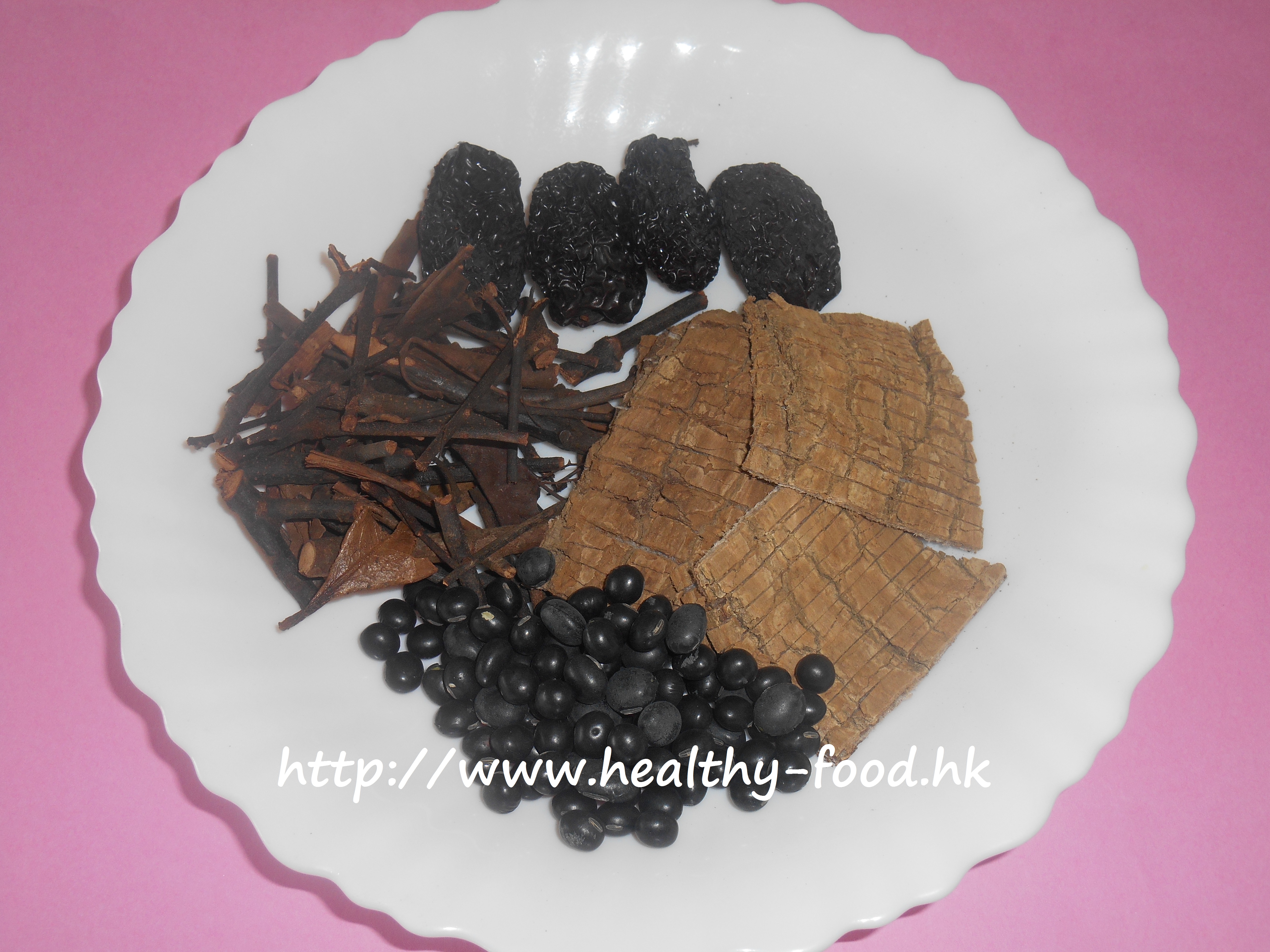 Mulberry Mistletoe, Black Soybean and Eucommia Tea