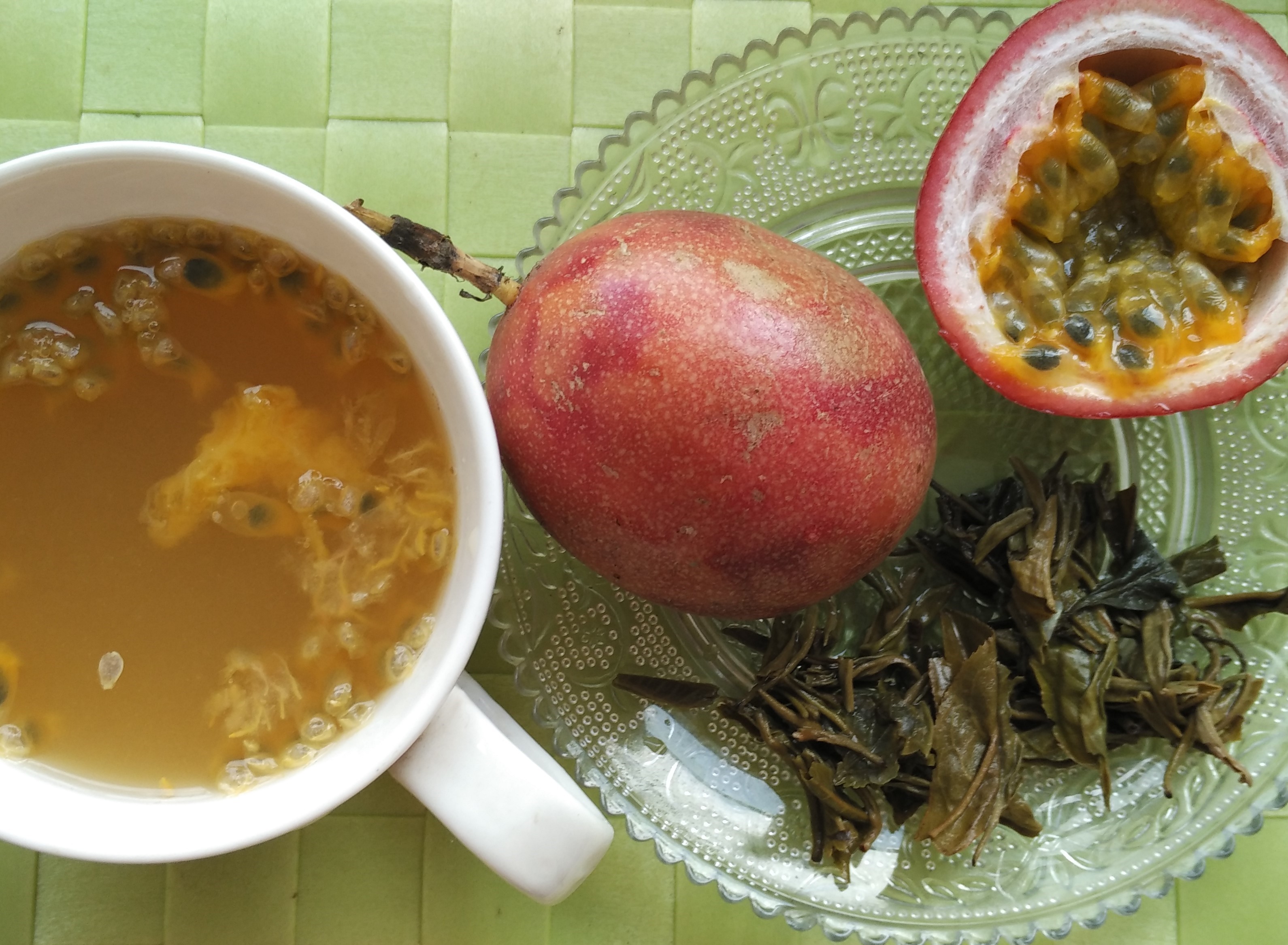 Passion Fruit, Green Tea & Honey Drink