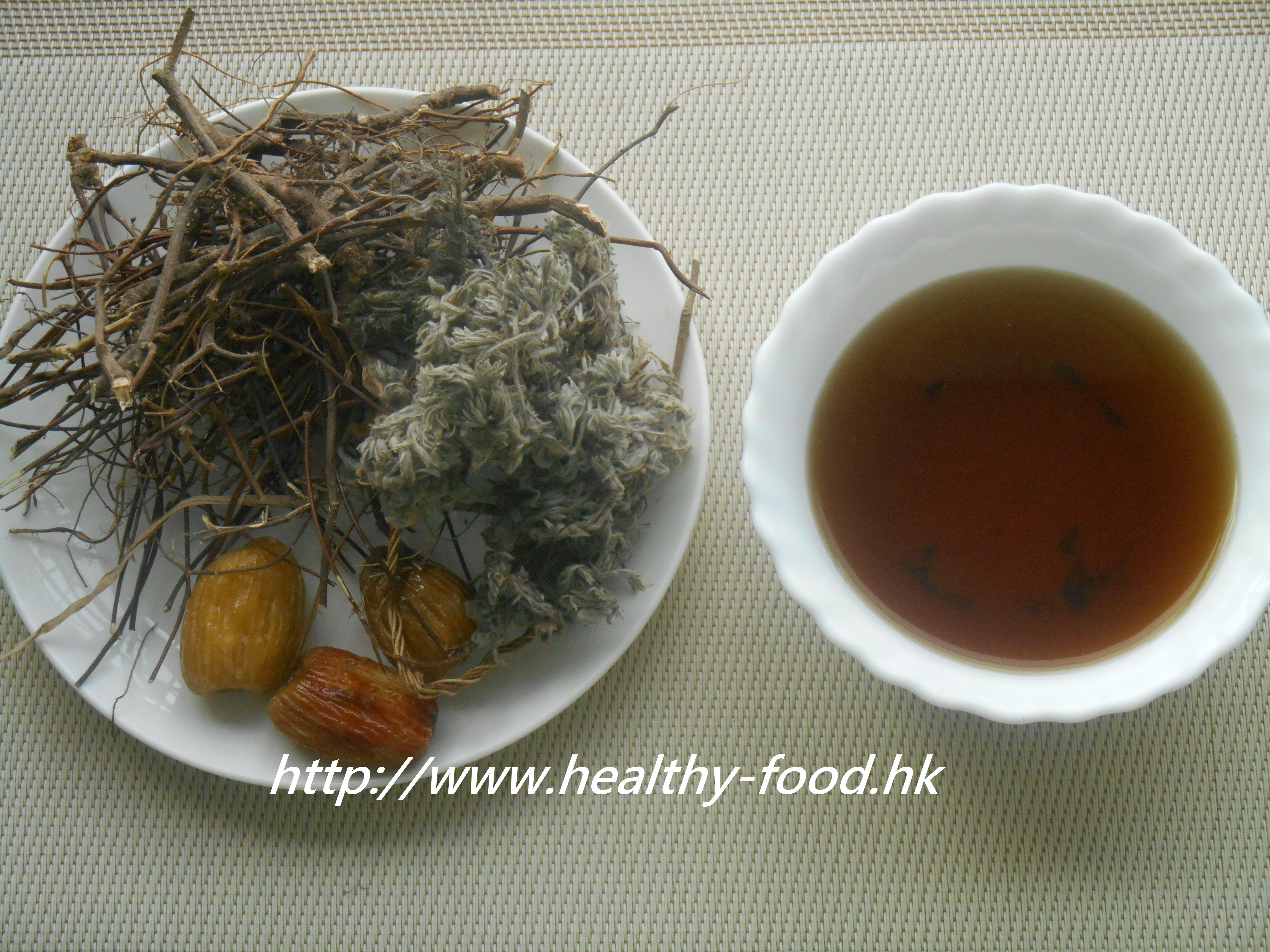 Capillary Wormwood, Chicken-Bone Grass and Honey Date Tea
