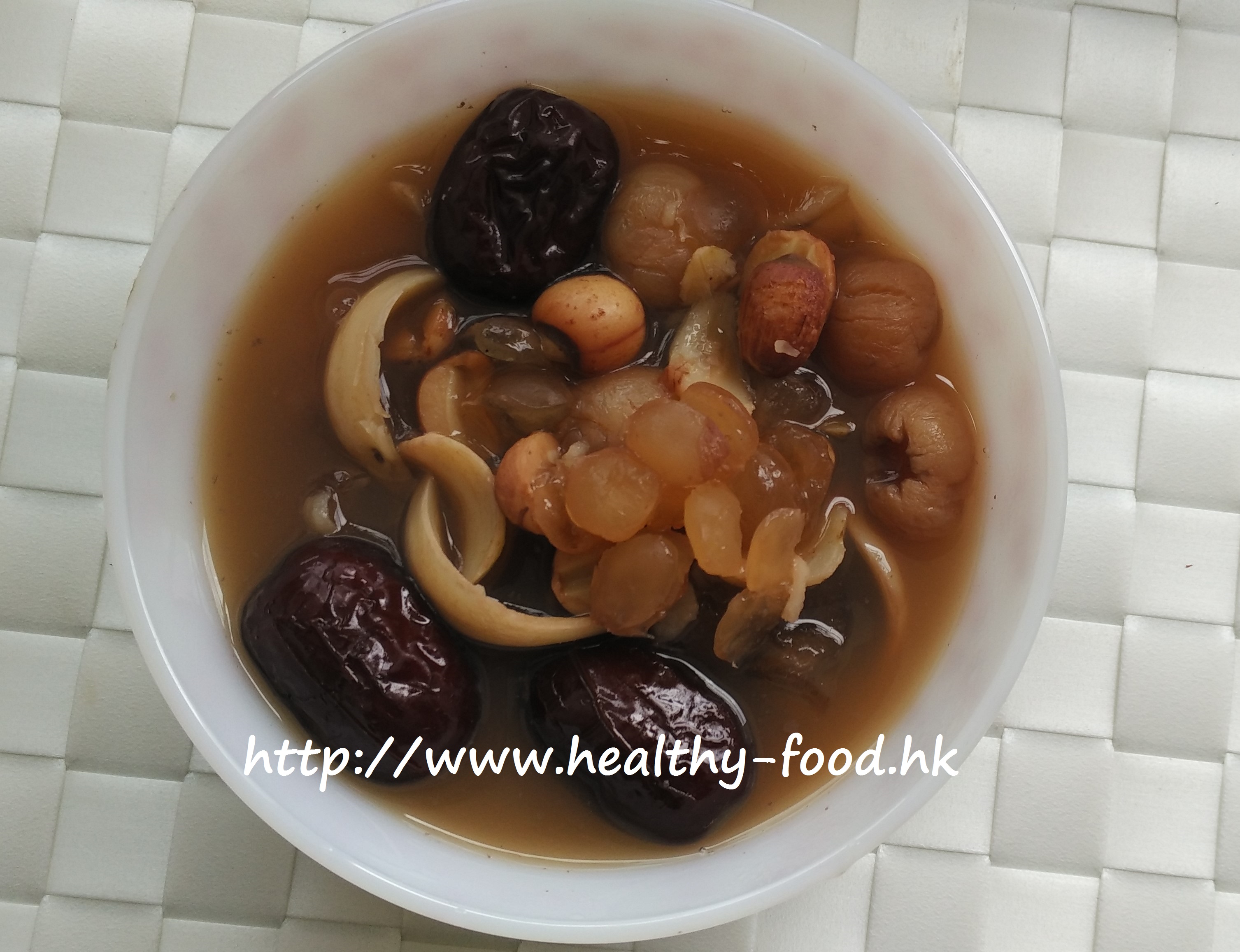Lotus Seed, Lily Bulb and Snow Lotus Seed Sweet Soup
