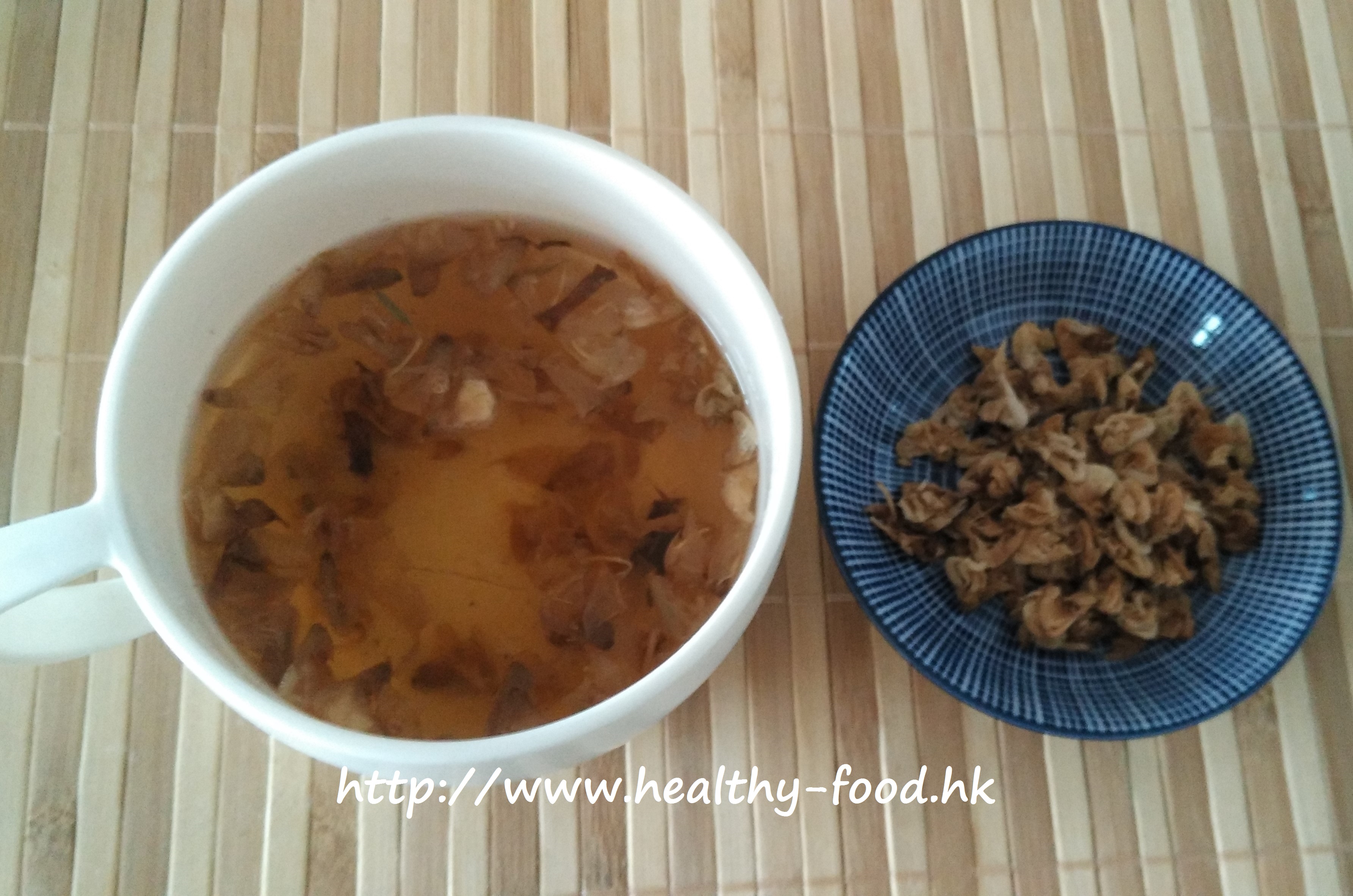 Hyacinth Bean Flower Tea (Nan Dou Hua Cha)