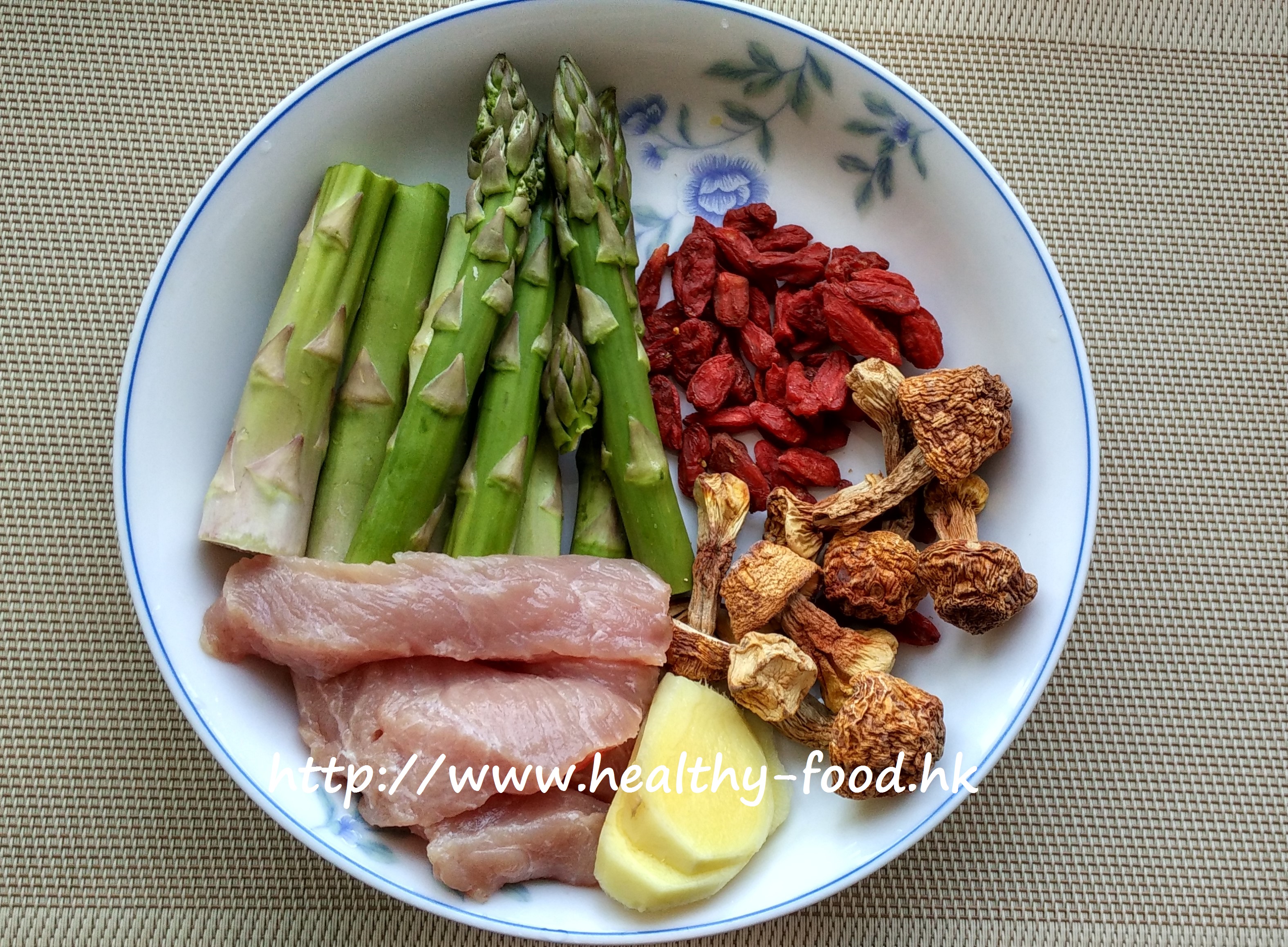 Agaricus Mushroom (Ji Song Rong), Asparagus and Goji Berry Pork Soup