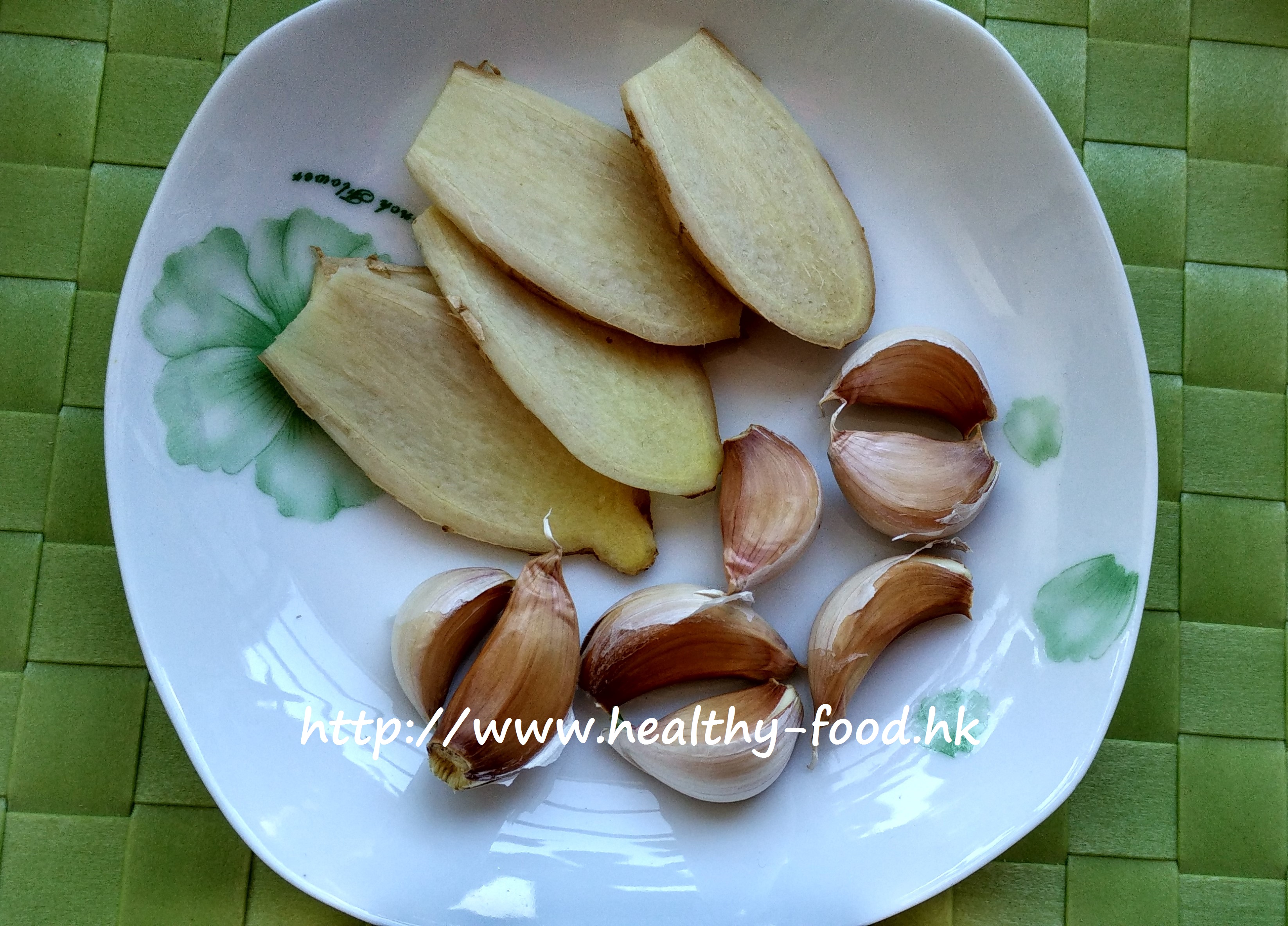 Fresh Ginger and Garlic Tea