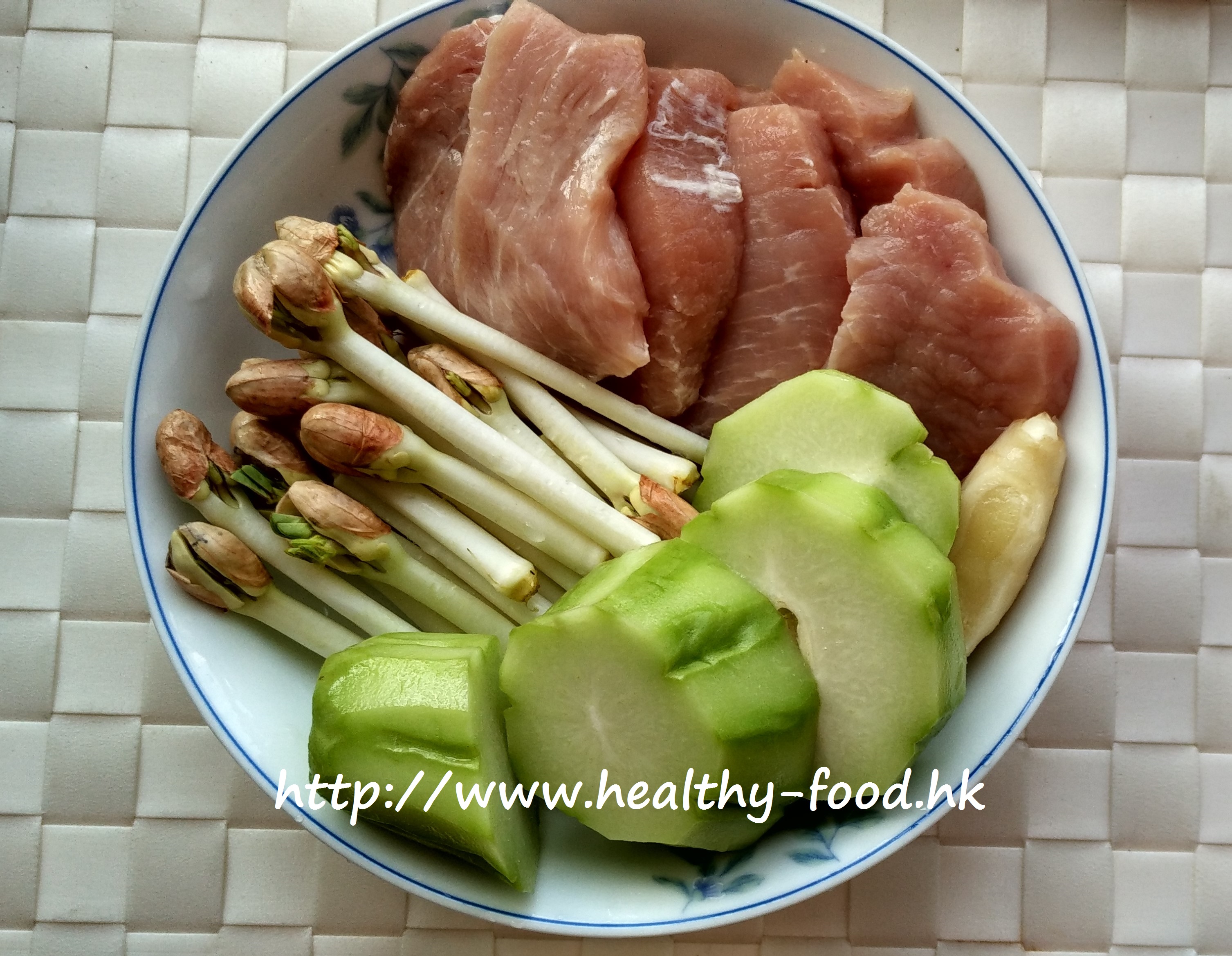Chayote & Peanut Sprout Pork Soup