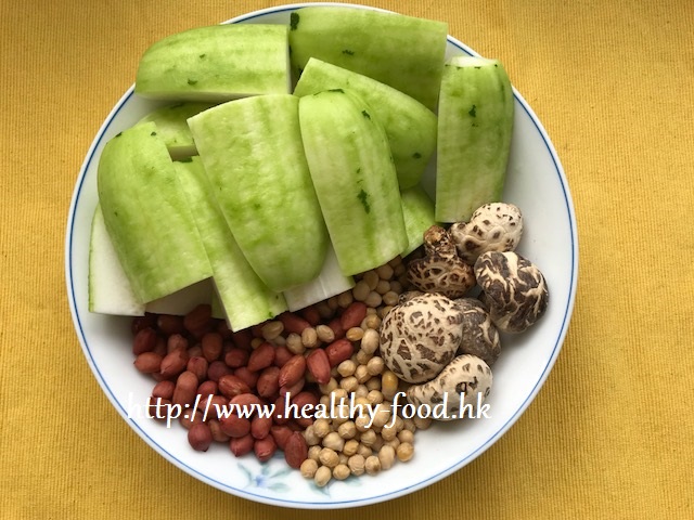 Shiitake Mushroom, Soybean, Red-Skin Peanut and Hairy Gourd Soup
