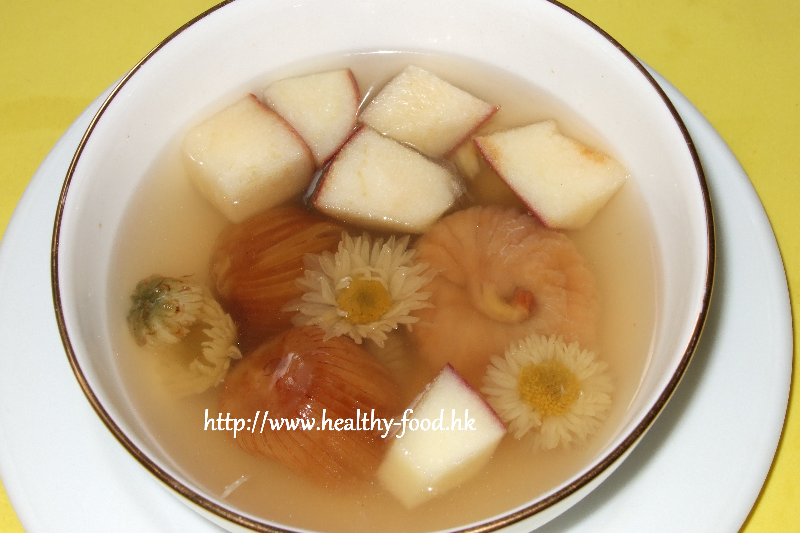 Apple, Chrysanthemum & Dried Fig Tea