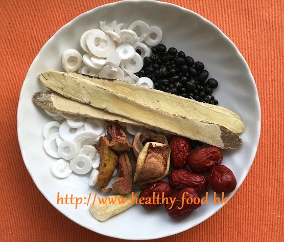 Astragalus, Rice Paper Plant Pith & Black Bean Soup