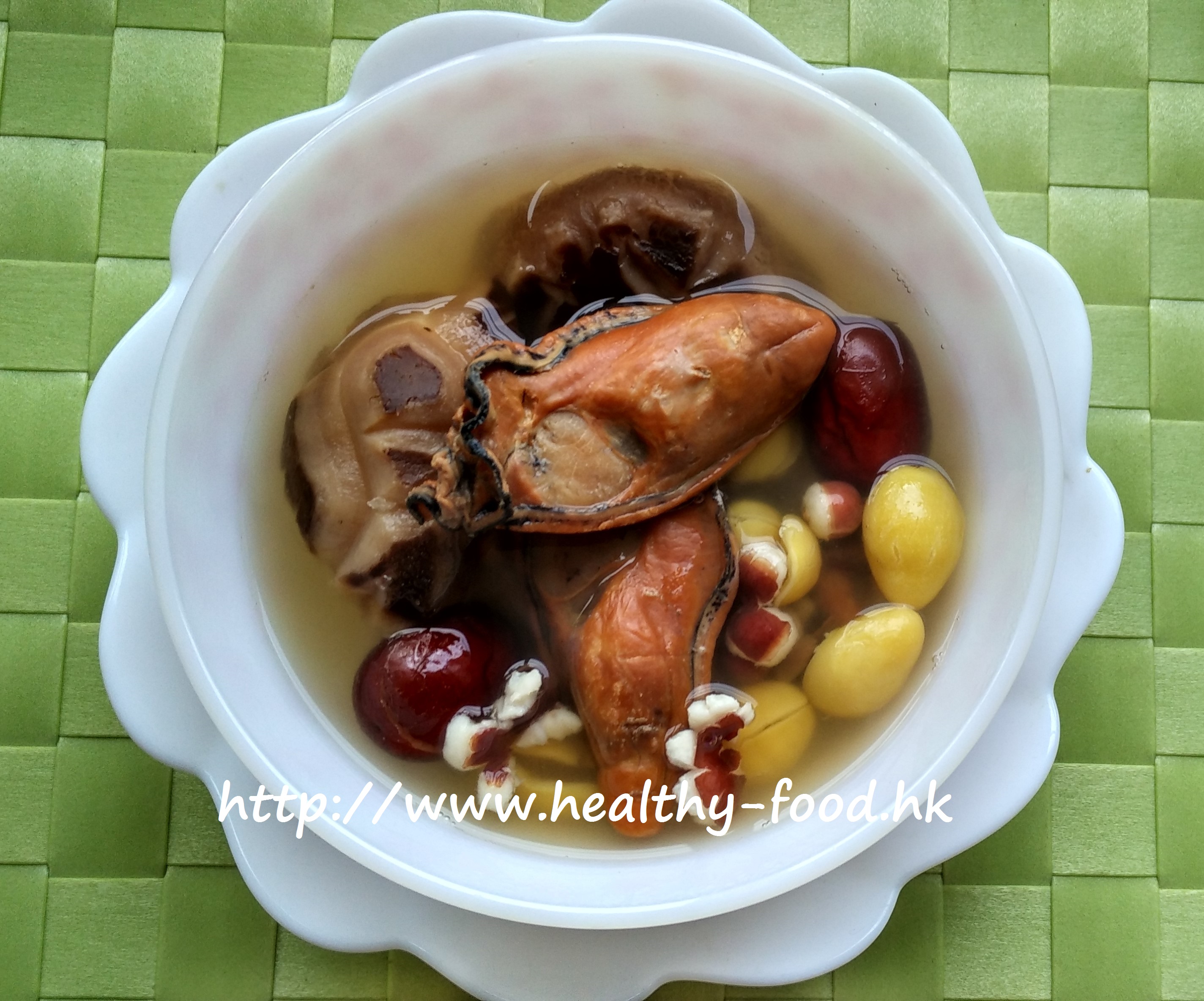 Ginkgo Nut, Euryale Seed & Dried Oyster Soup