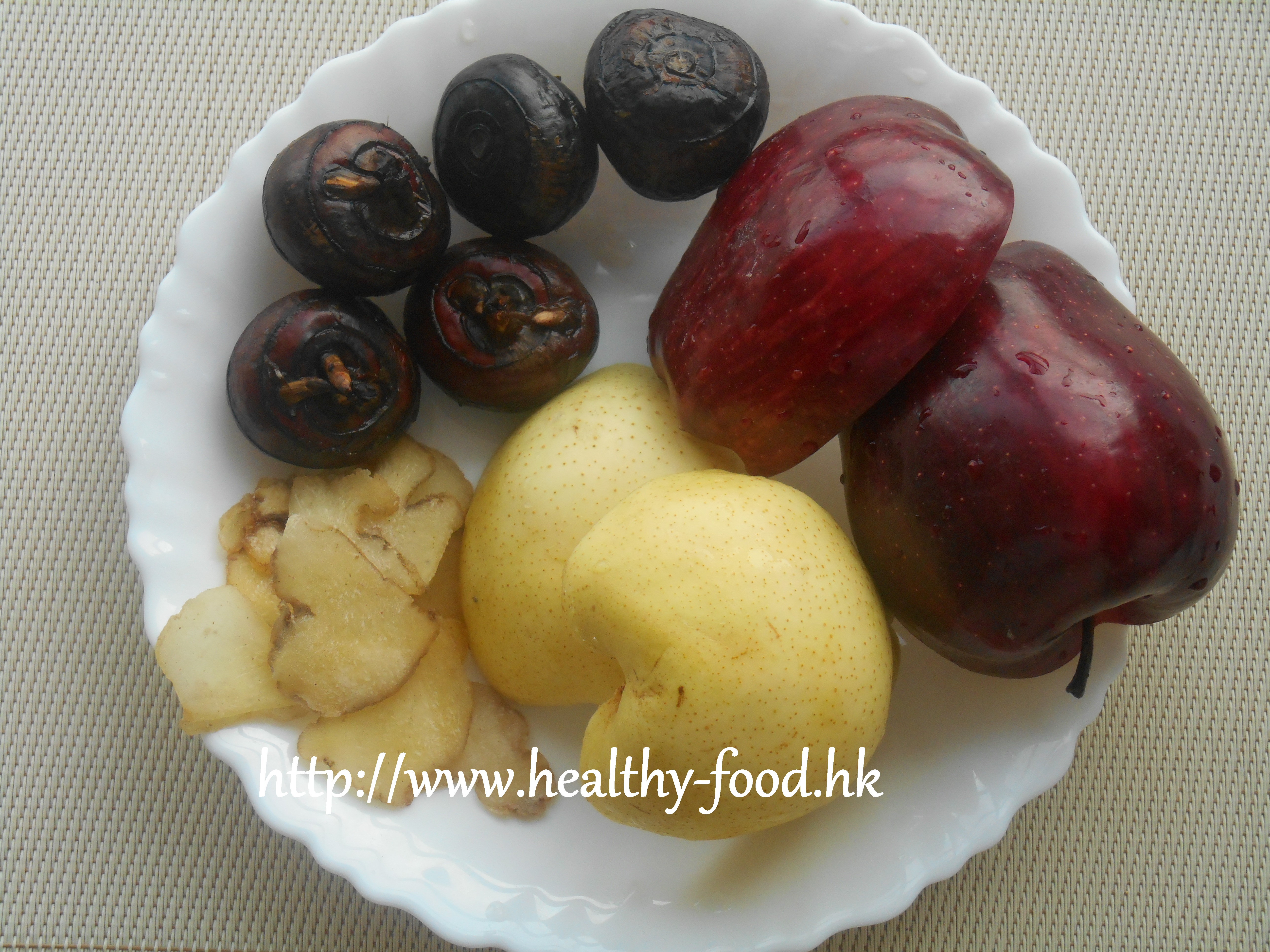 Hai Yu Zhu (Solomon's Seal), Pear, Apple and Water Chestnut Sweet Soup