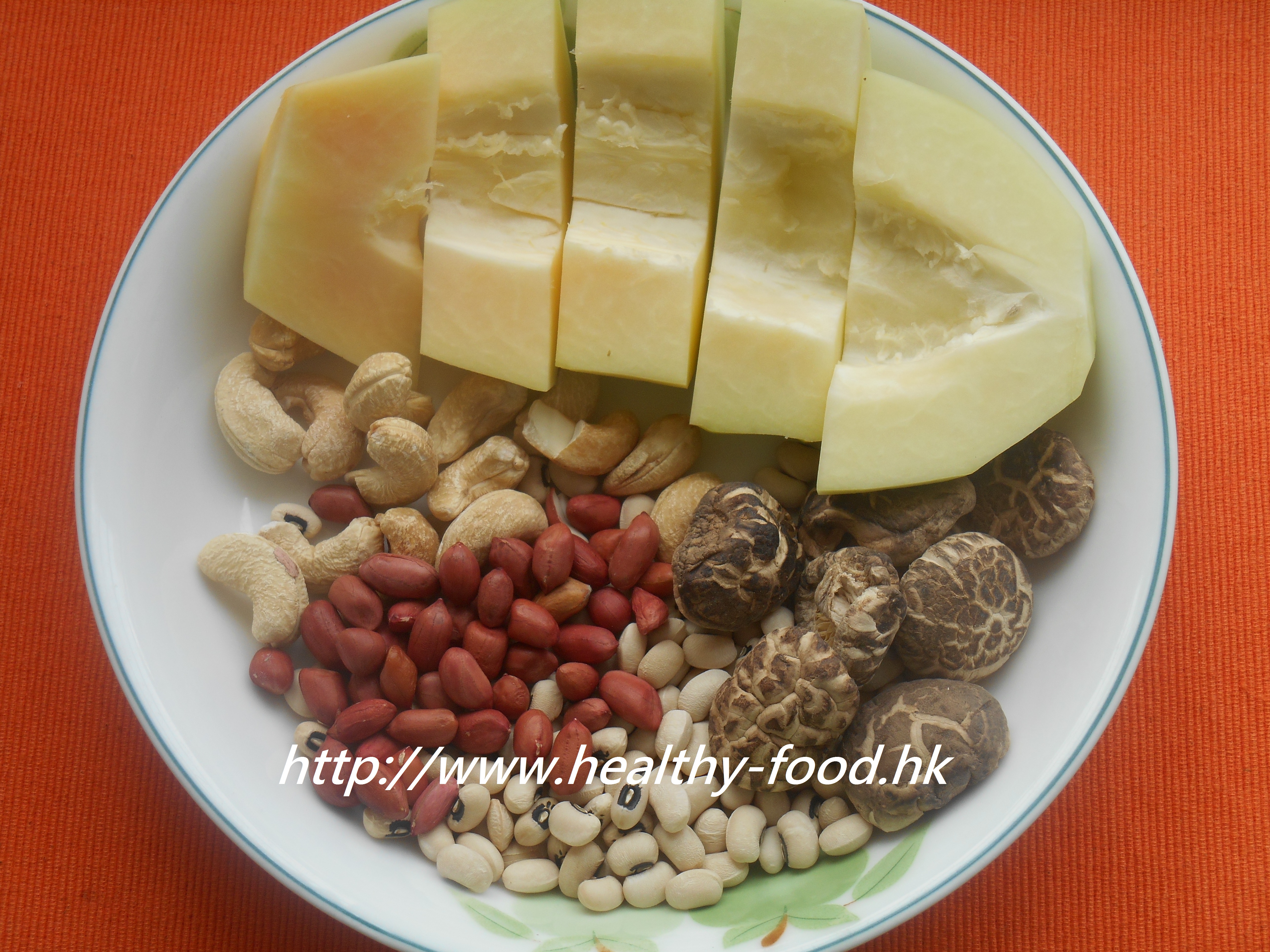 Green Papaya, Shiitake, Moth Bean, Peanut and Cashew Soup