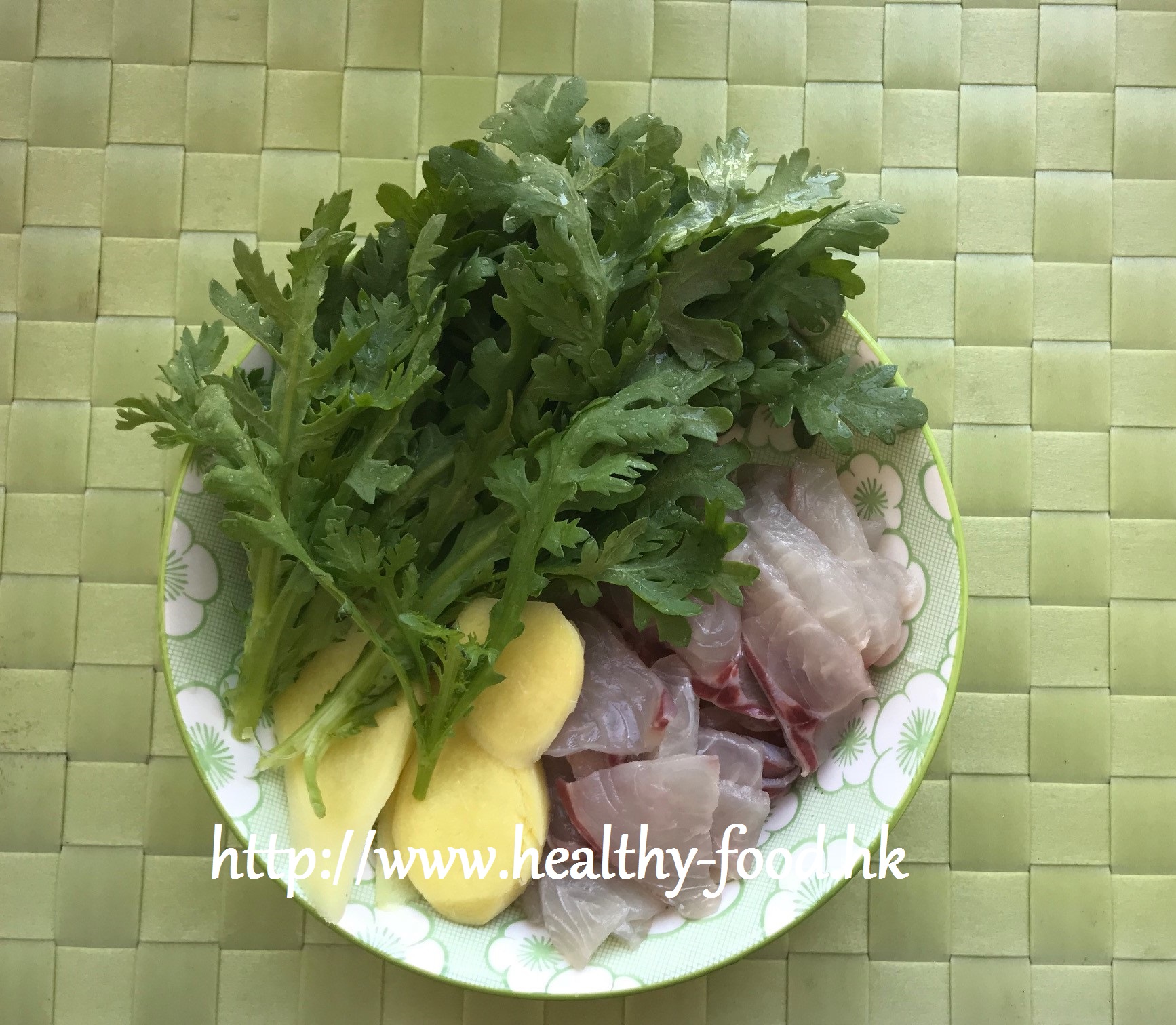 Garland Chrysanthemum, Ginger and Grass Carp Broth