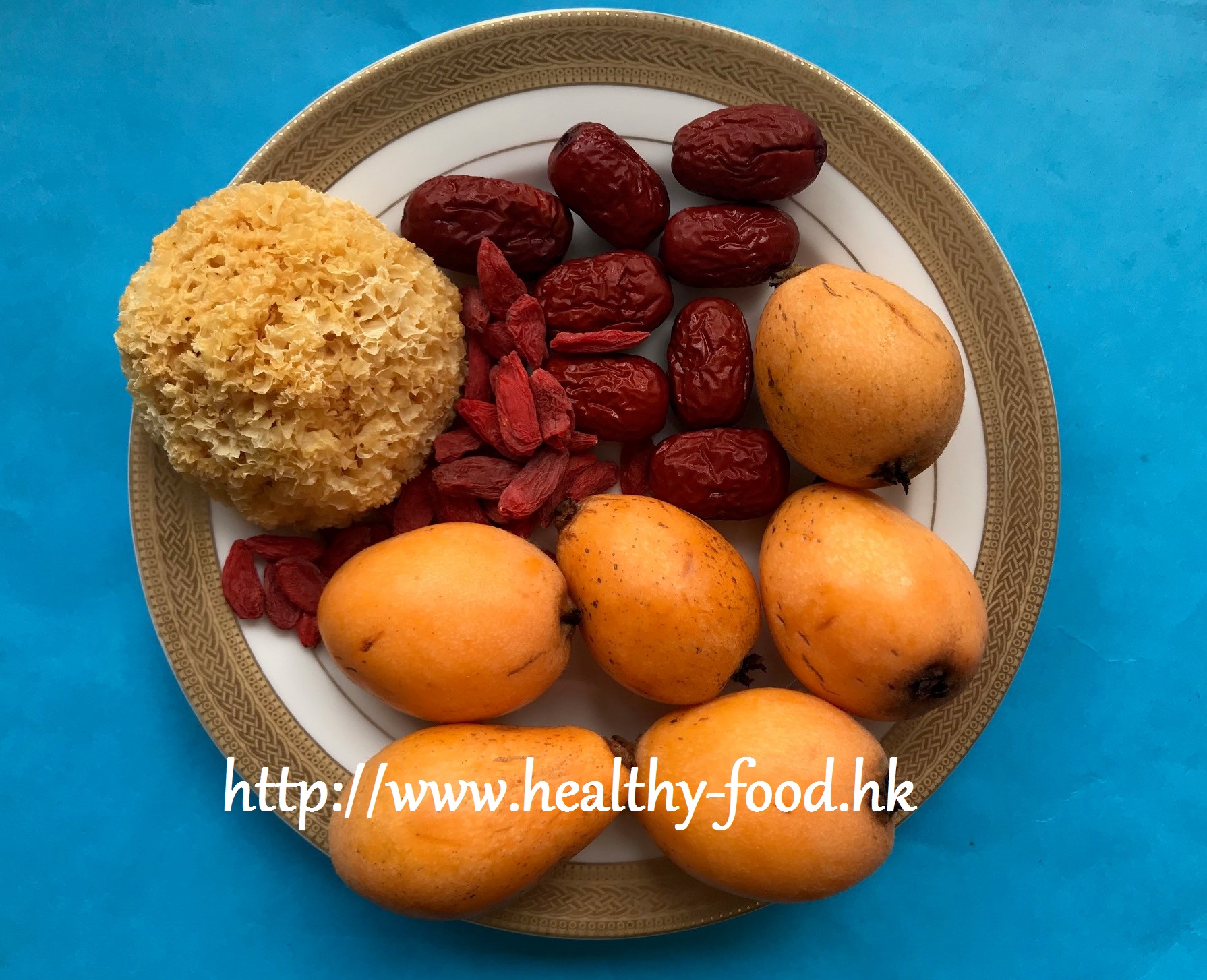 Loquat, Snow Fungus, Goji Berry and Red Date Soup