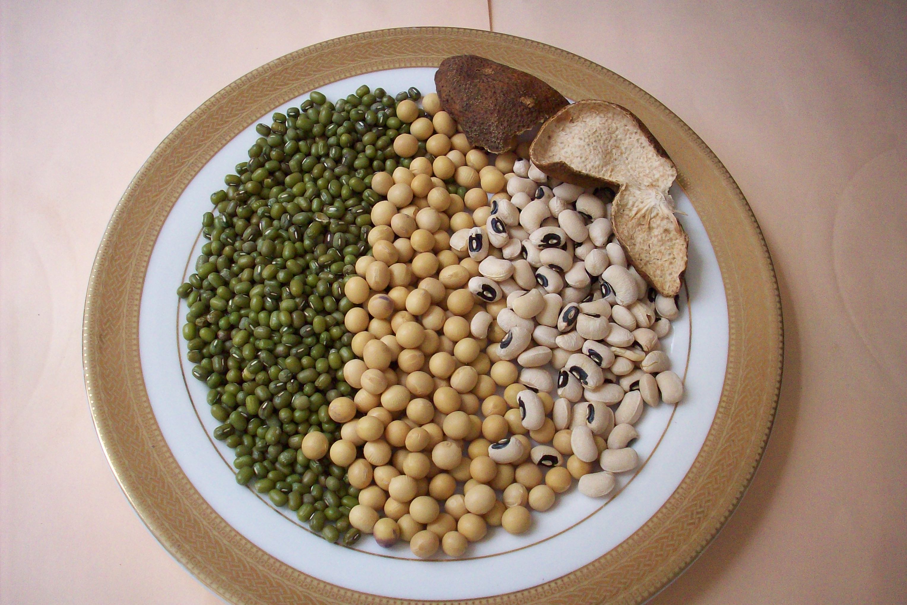 Three-Bean Sweet Soup (San Dou Tang)