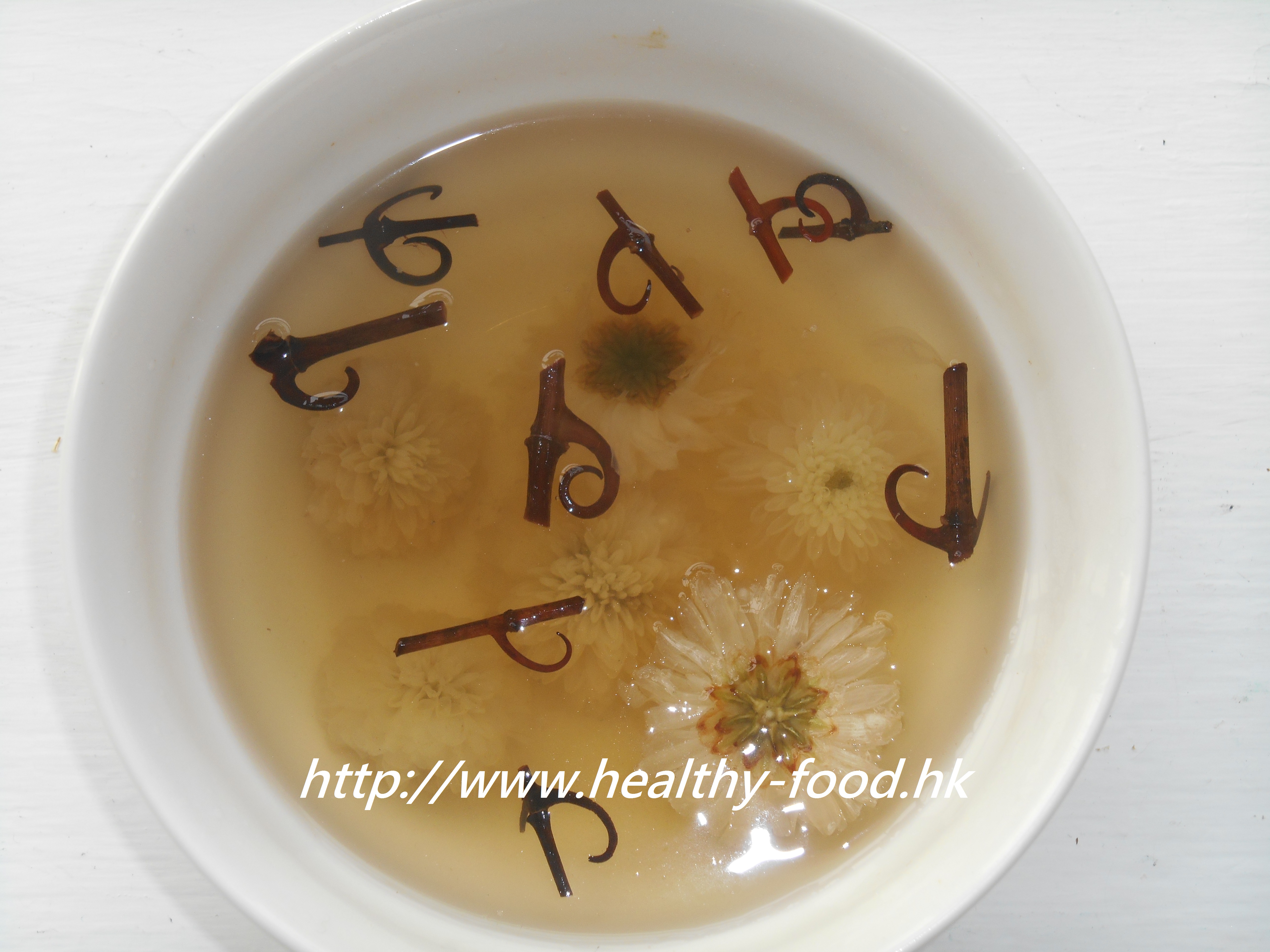 Uncaria Hook and Chrysanthemum Tea