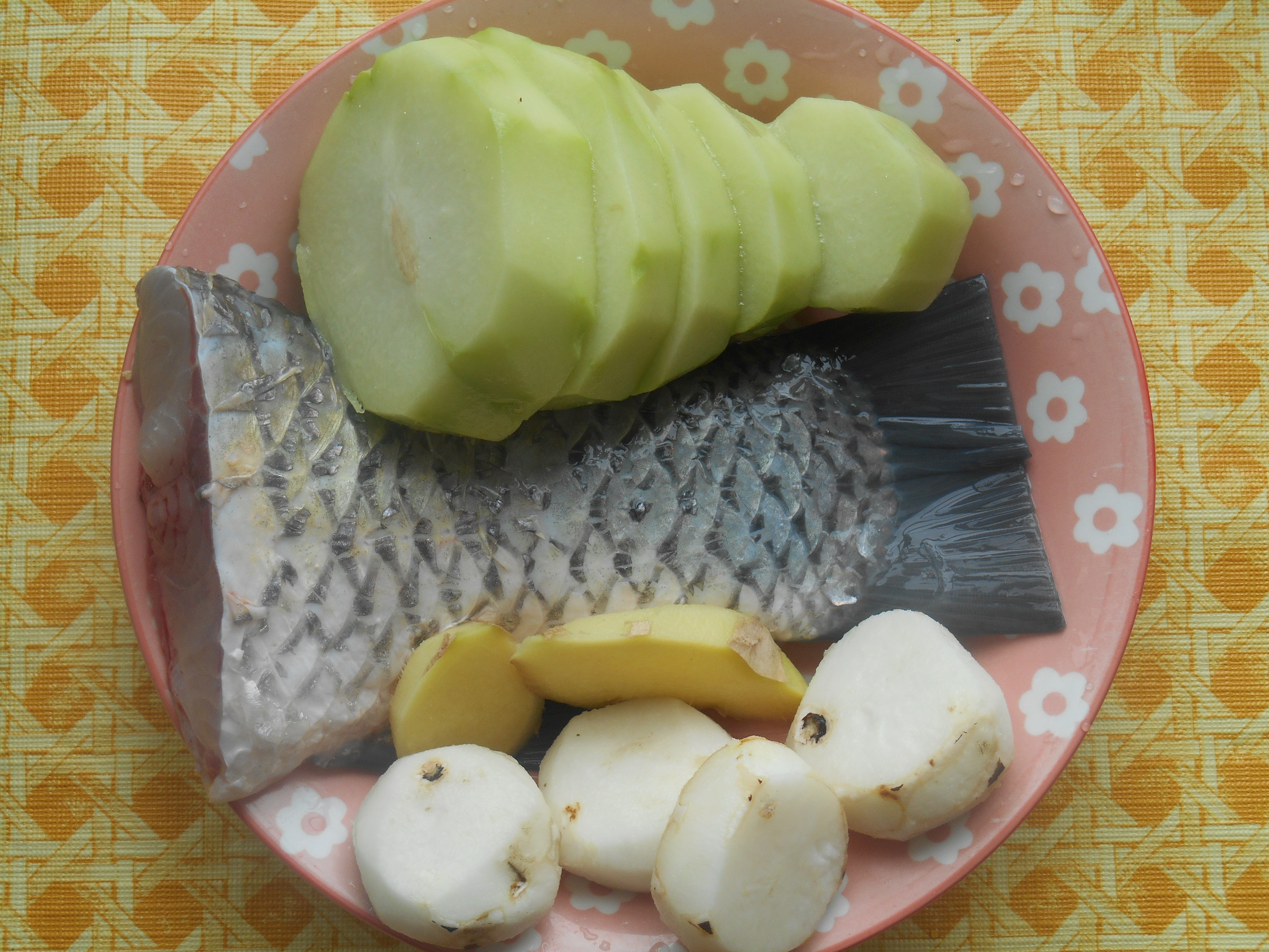 Water Chestnut, Chayote and Grass Carp Soup