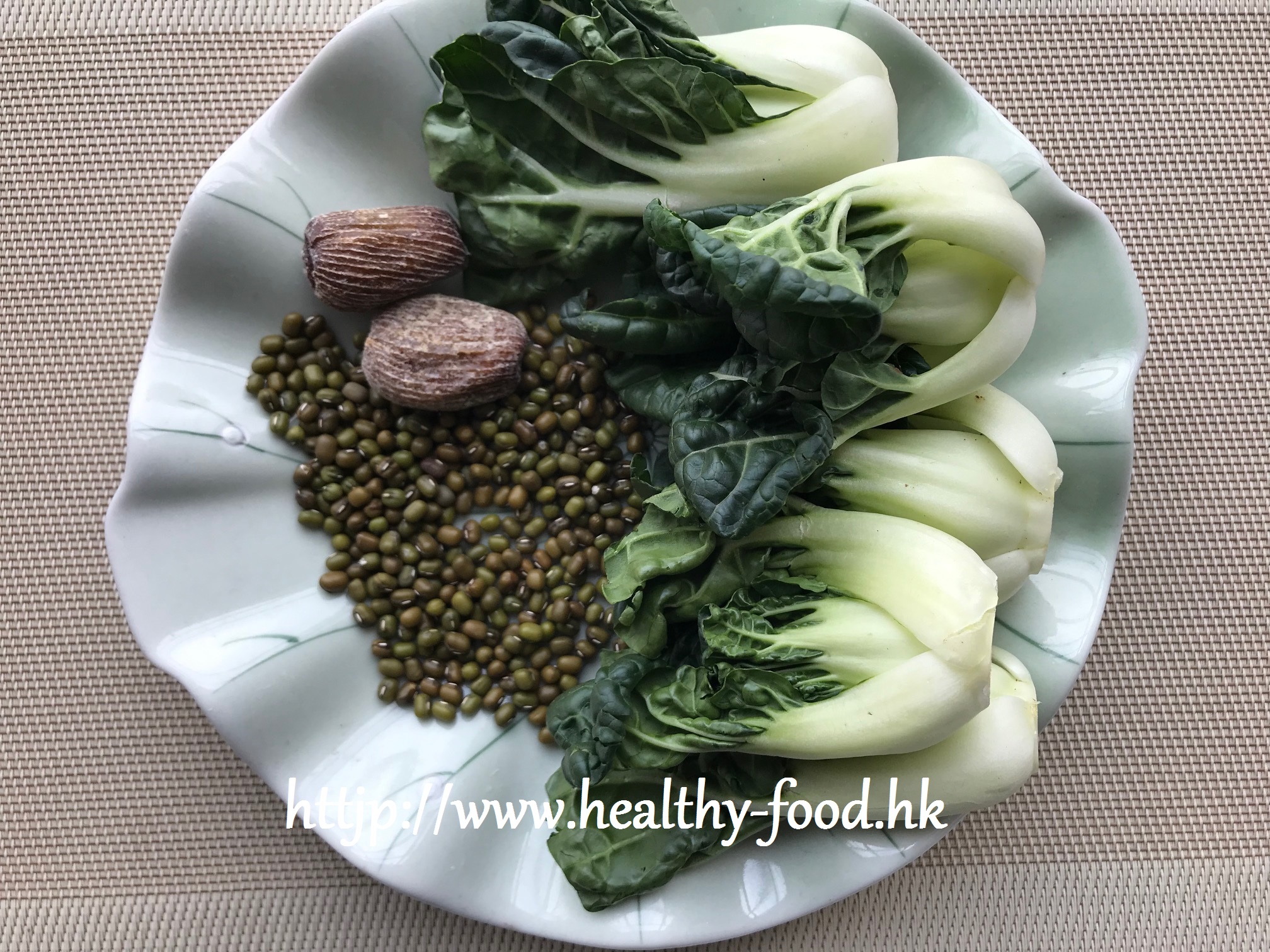 Cabbage and Mung Bean Soup