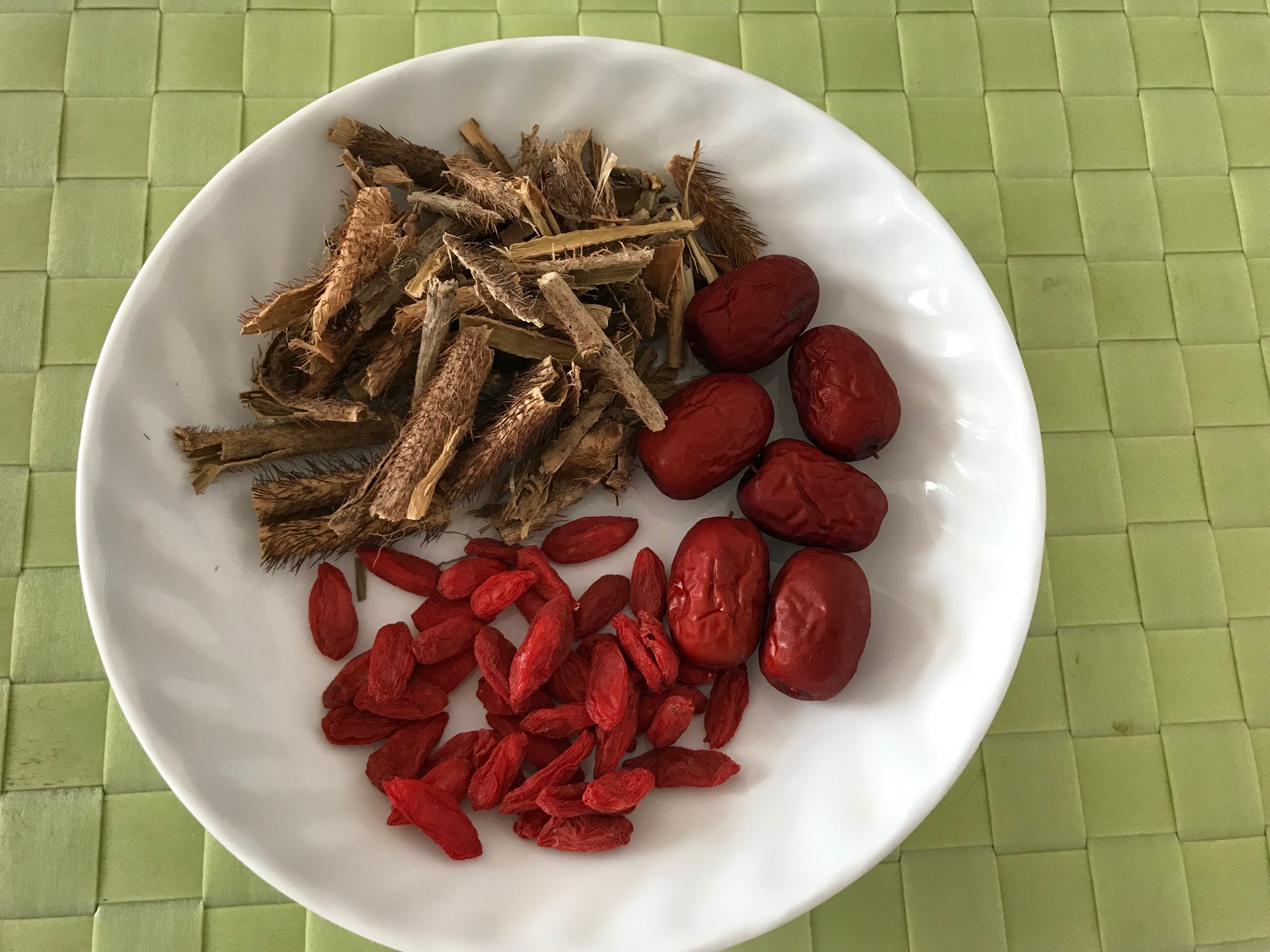 Eleutherococcus, Goji Berry and Red Date Tea