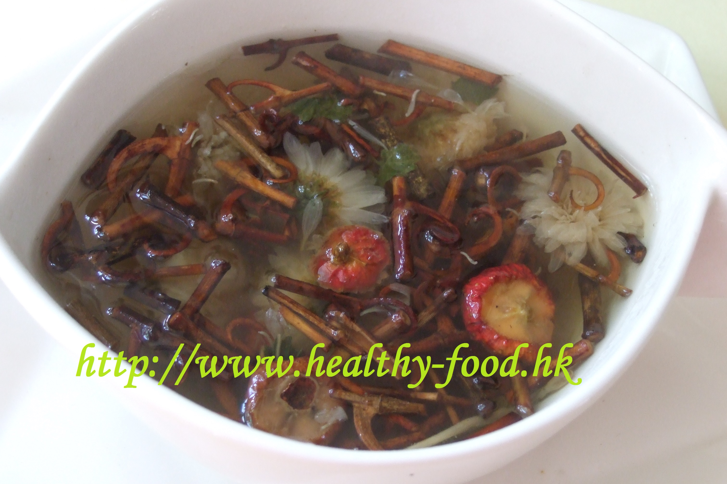 Uncaria, Hawthorn, and Chrysanthemum Tea
