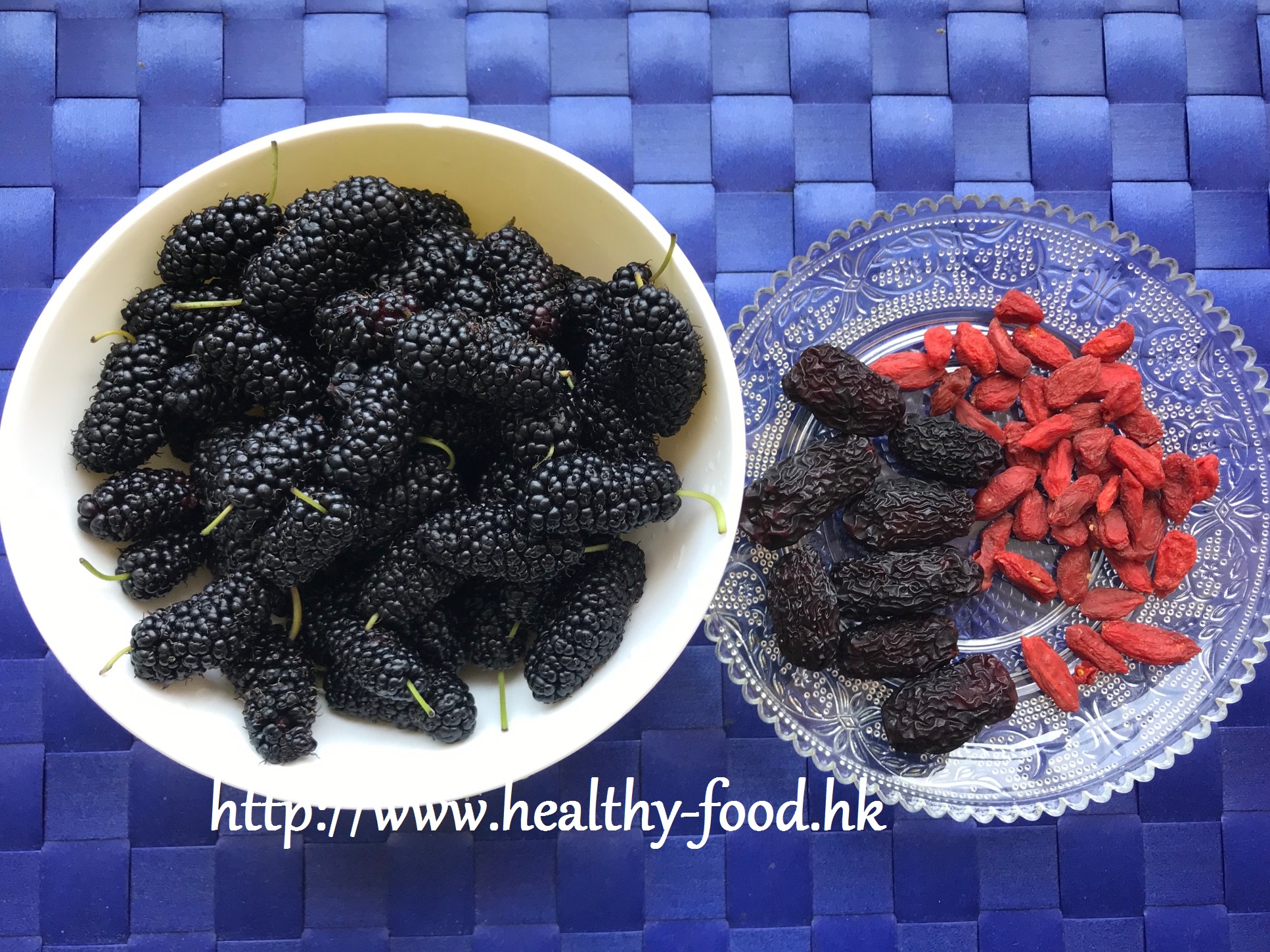 Mulberry, Southern Date, and Goji Berry Rice Wine