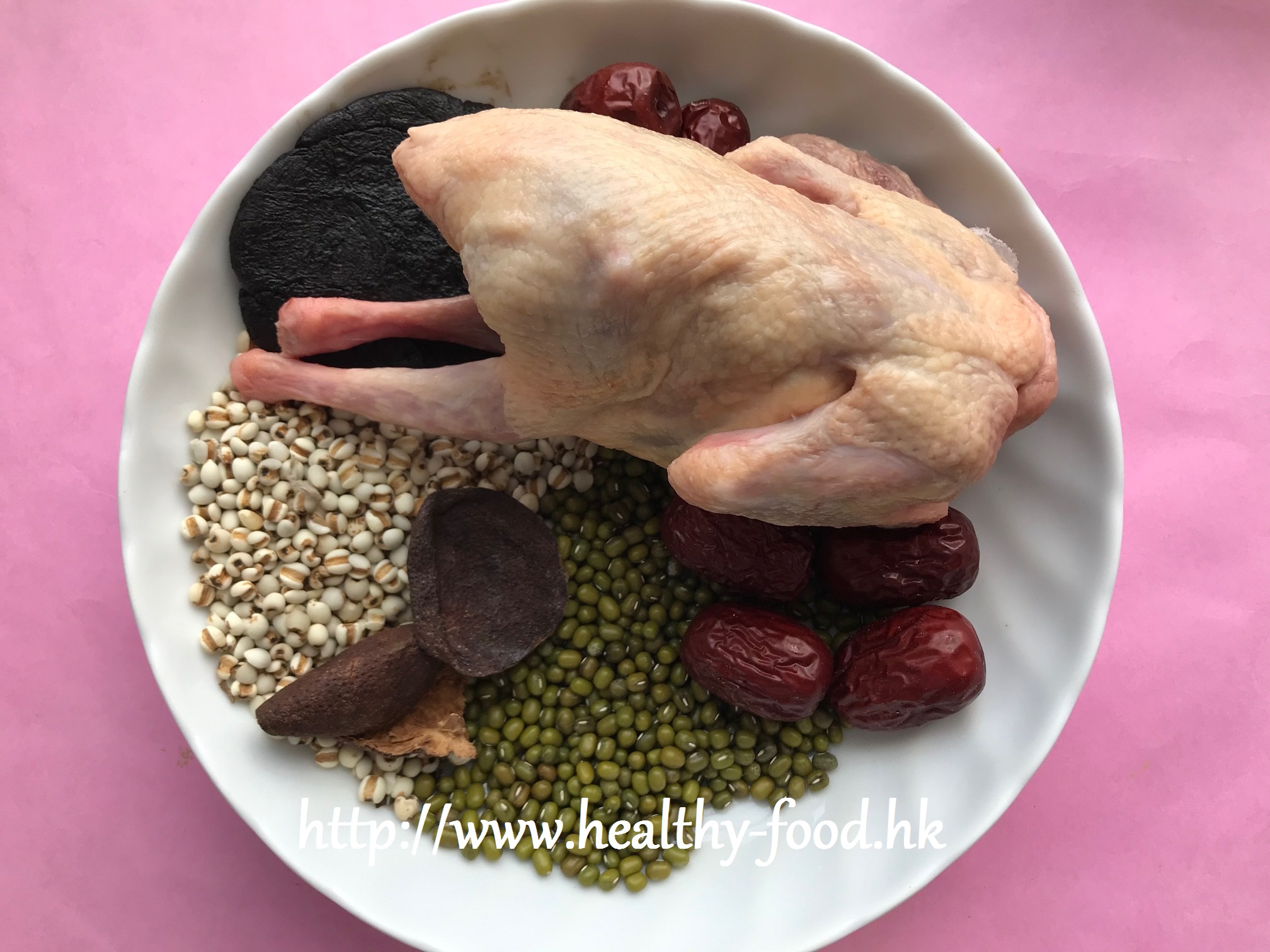 Rehmannia Mung Bean Pigeon Soup (Sheng Di Lu Dou Ru Ge Tang)