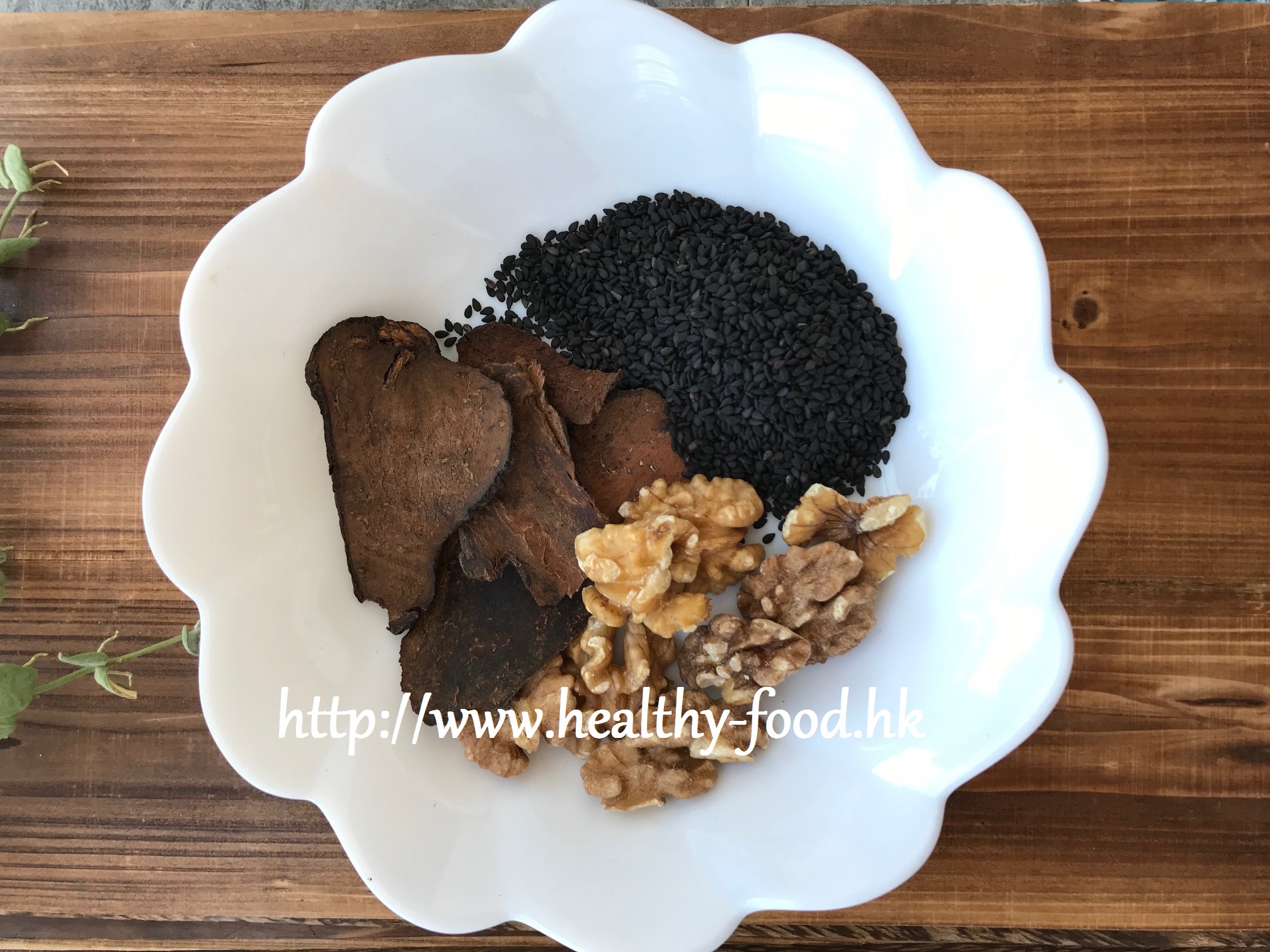 He Shou Wu, Walnut and Black Sesame Paste