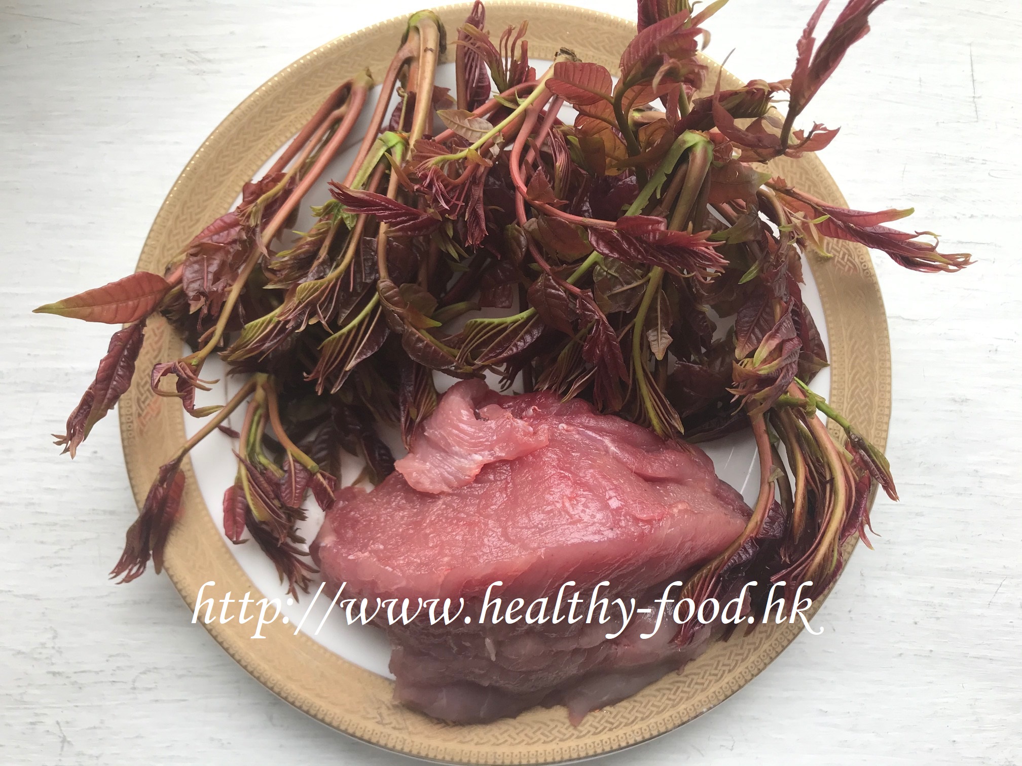 Toona Shoot and Lean Pork Soup