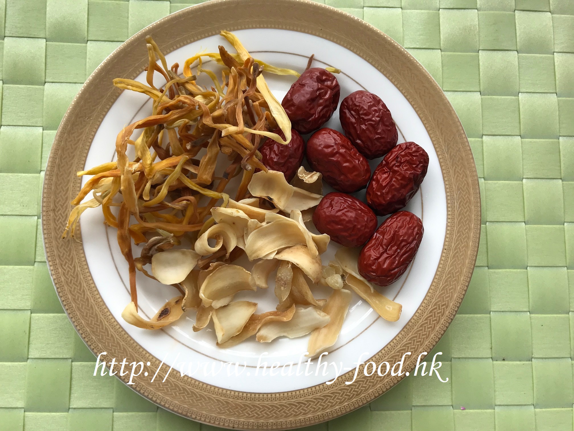 Daylily, Lily Bulb and Red Date Drink