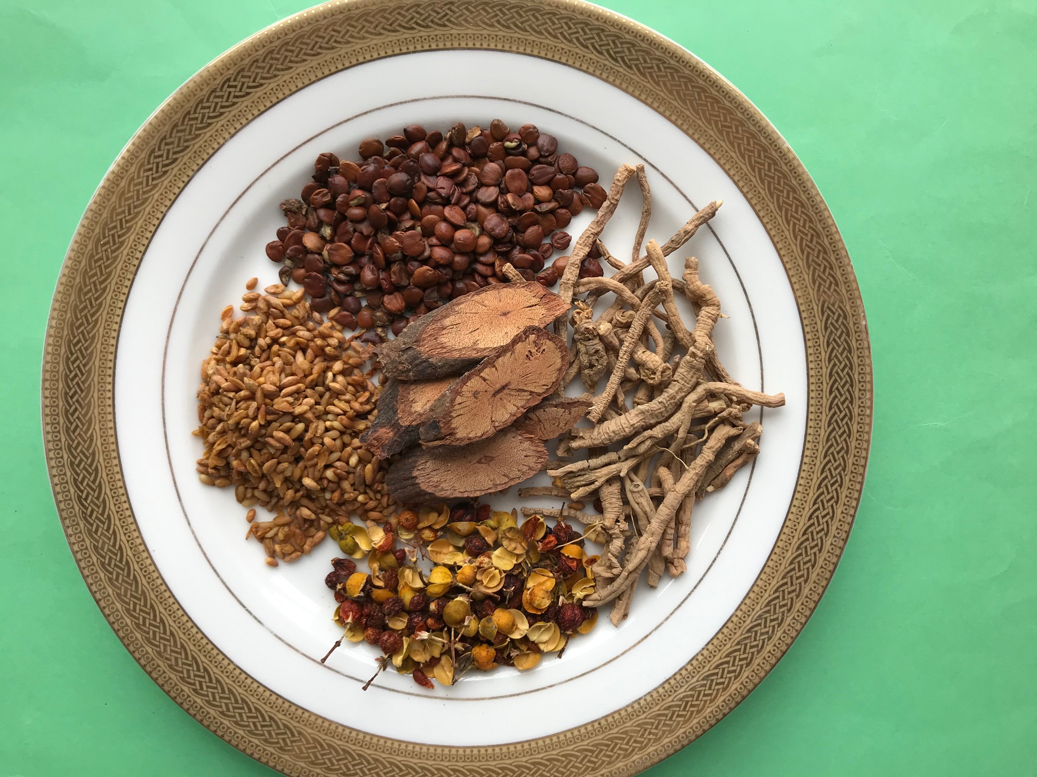 Two-Seed, Polygala and Albizzia Flower Tea (Er Ren Yuan Zhi He Huan Hua Cha)
