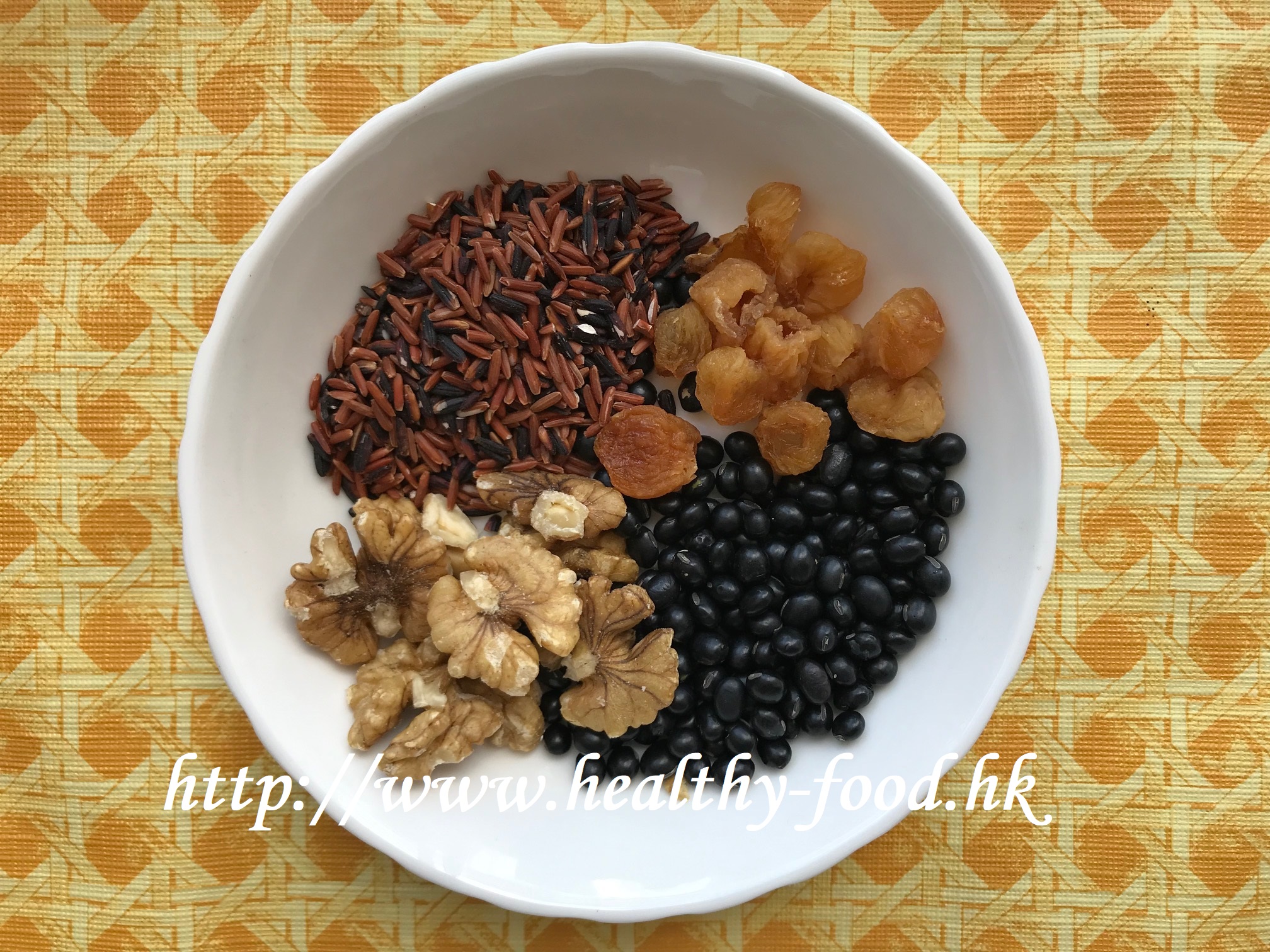 Walnut, Longan Flesh, Black Bean & Brown Rice Congee