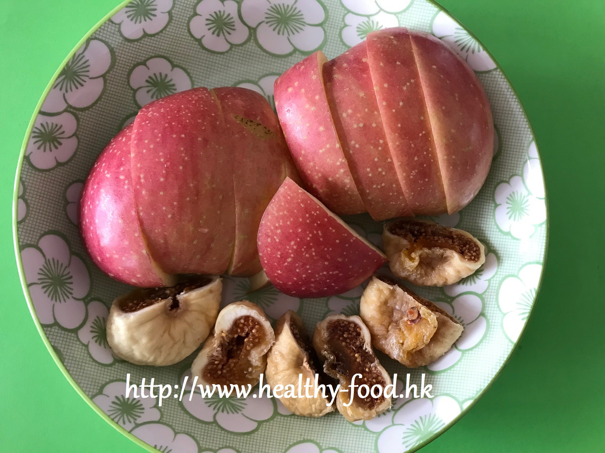 Apple and Fig Tea