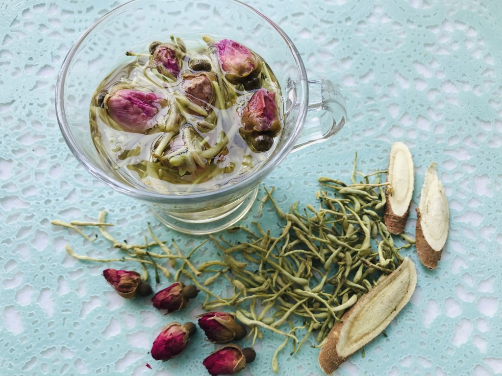Rose, Honeysuckle and Licorice Tea