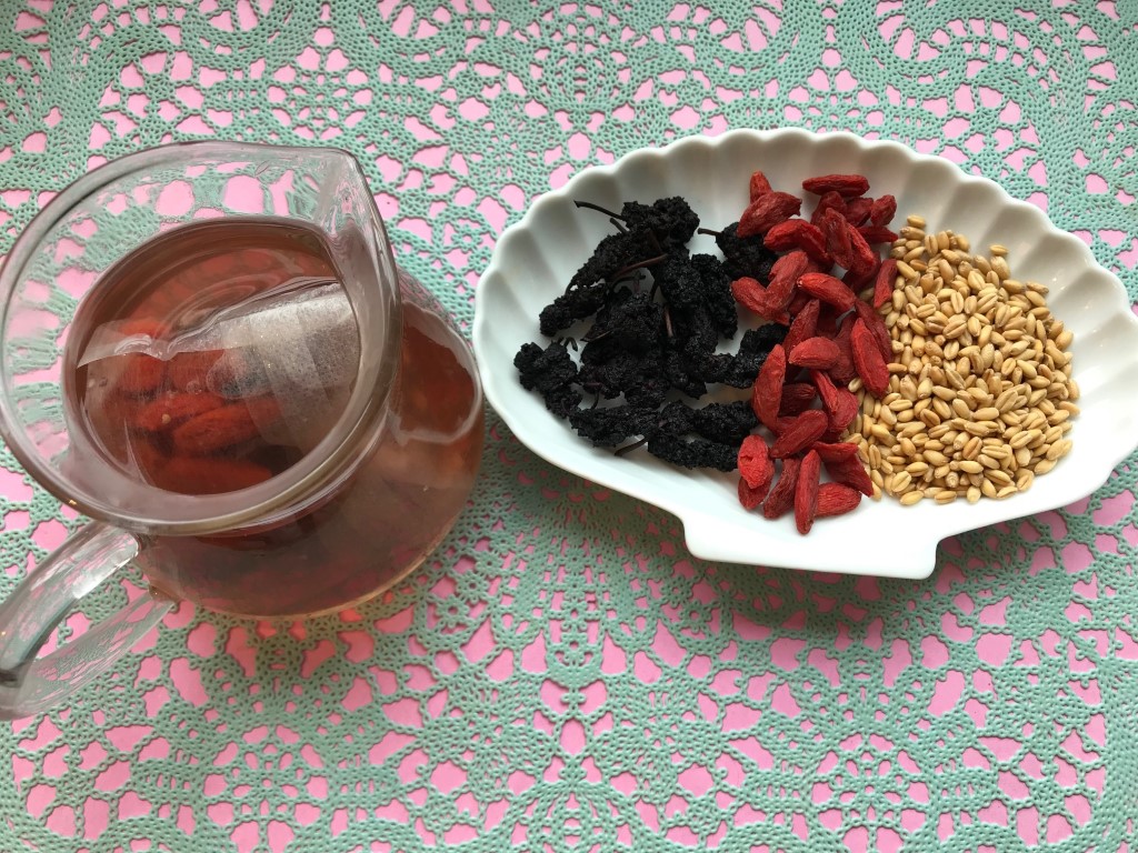 Black Mulberry, Wolfberry and Toasted Wheat Tea