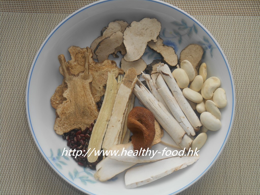 Astragalus, Chinese Yam, Poria and Two-Bean Soup with Tangerine Peel