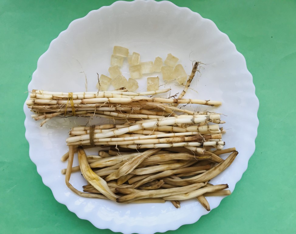 Daylily & Fresh Cogon Root Sweet Drink